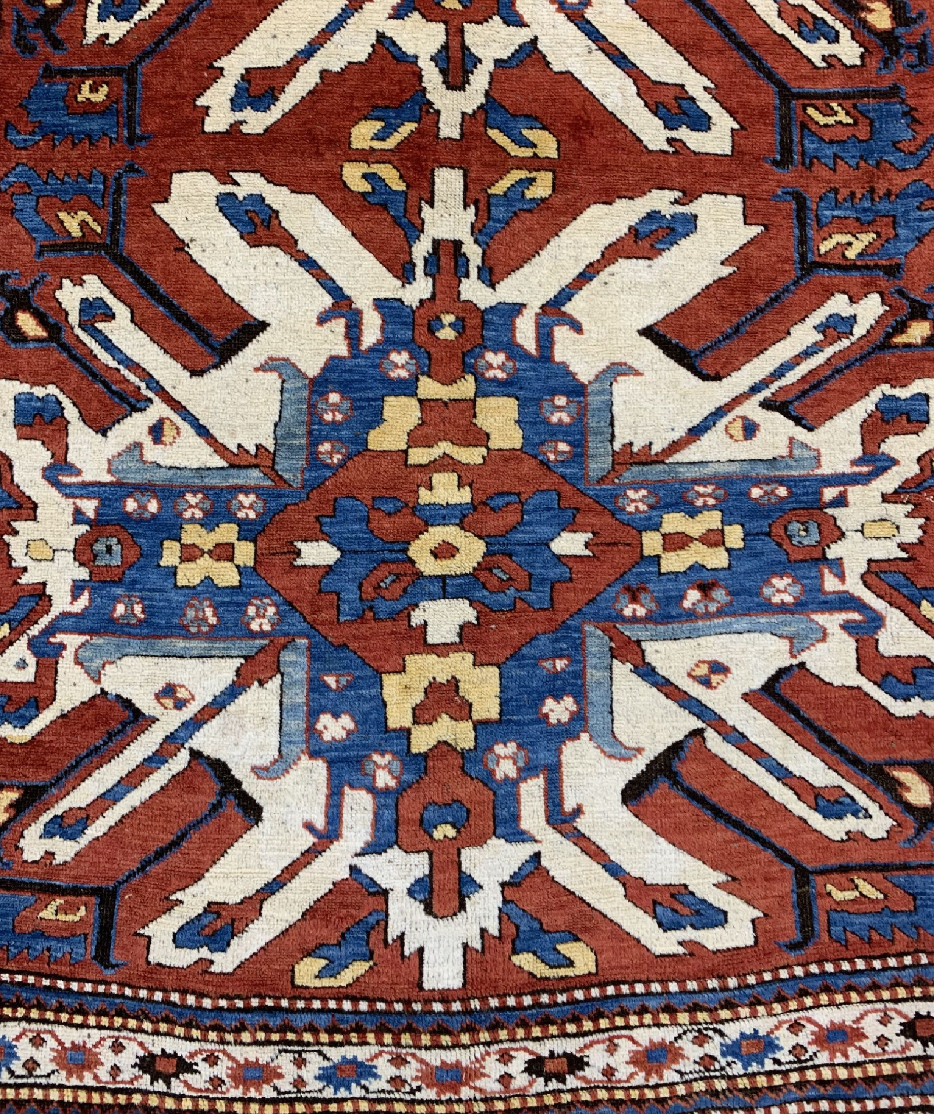 Detail b: Tschelaberd"Adler-Kazak"antik, Kaukasus, um 1900, Wolle auf Wolle, ca. 197 x 137 cm, EHZ: 2.