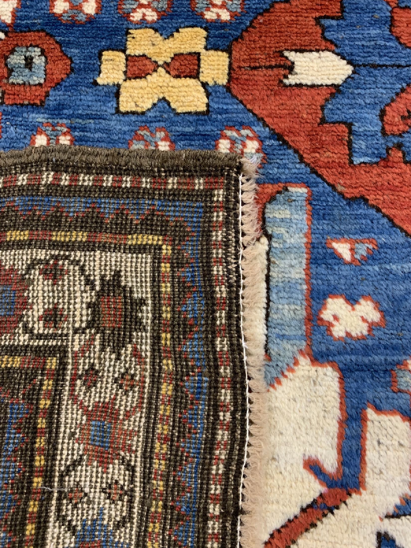 Detail e: Tschelaberd"Adler-Kazak"antik, Kaukasus, um 1900, Wolle auf Wolle, ca. 197 x 137 cm, EHZ: 2.