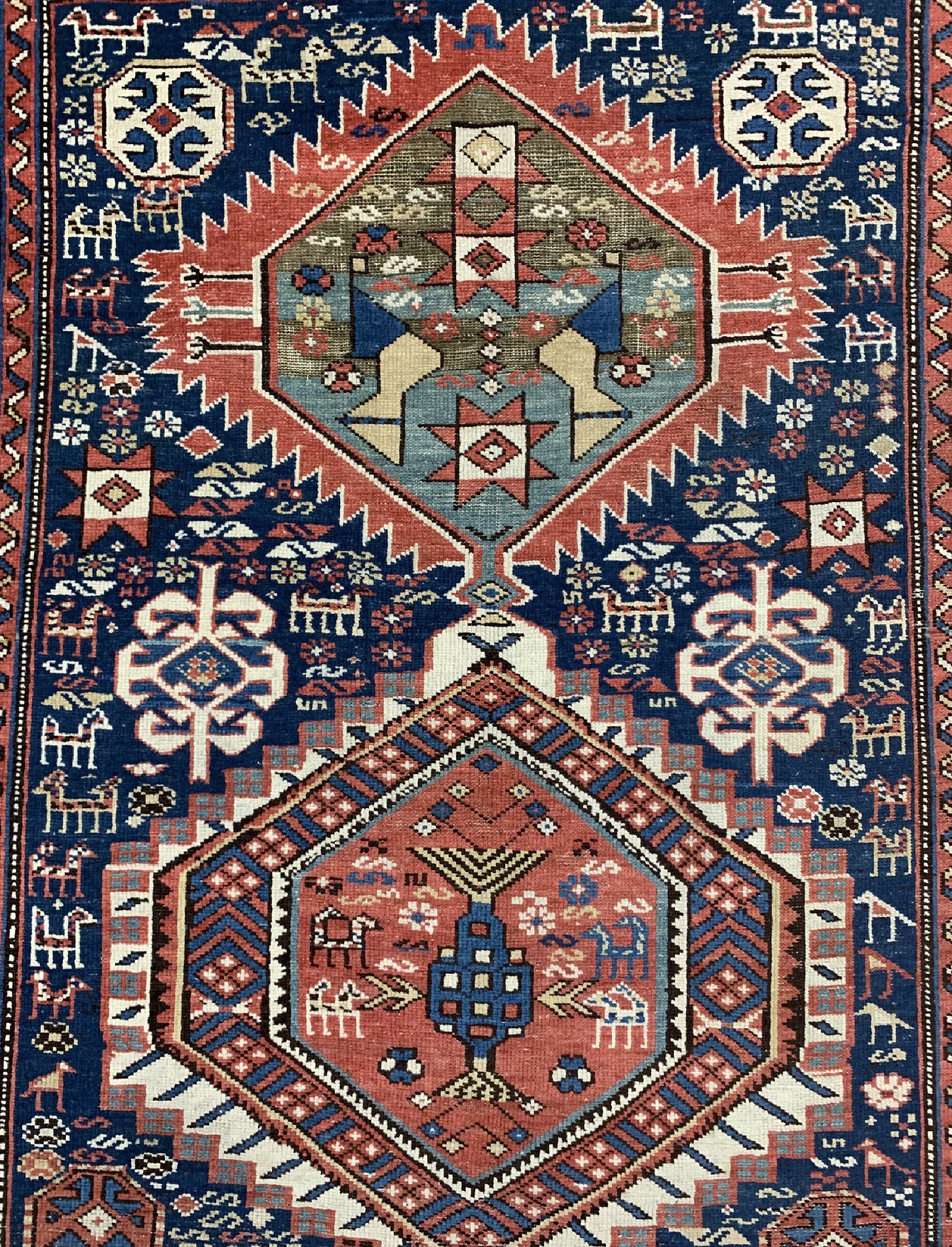 Detail d: Antiker Kazak"Akstafa", Kaukasus, 19.Jhd, Wolle auf Wolle, ca. 205 x 124 cm, EHZ: 2-3