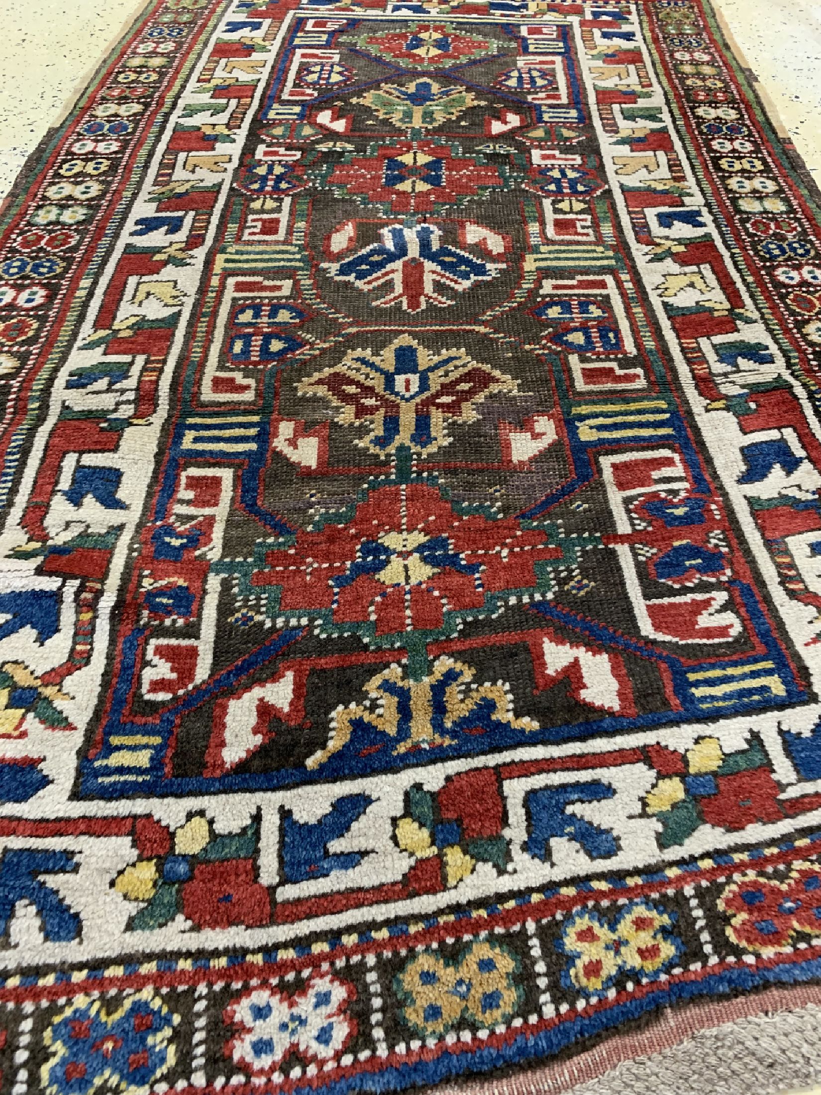 Detail d: Kurdischer Dorfteppich antik, Persien, 19.Jhd, Wolle auf Wolle, ca. 200 x 113 cm, EHZ: 2, (Braun Oxidiert)