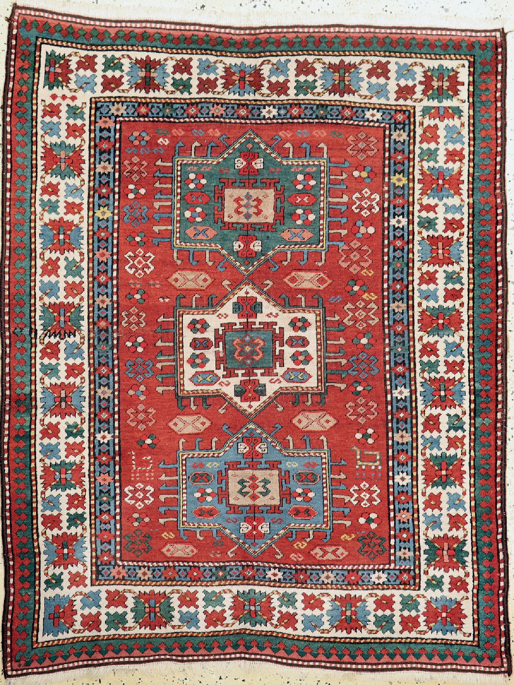 Antiker Kazak, Kaukasus, 19.Jhd, Wolle auf Wolle, ca. 174 x 134 cm, EHZ: 2(beide Enden fachmänisch restauriert).