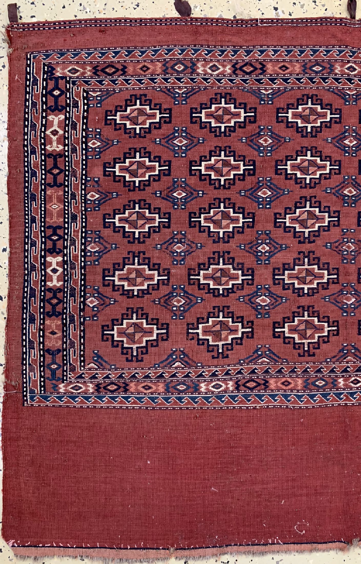 Detail b: Antiker Tschowal, Turkmenistan, um 1900, Wolle auf Wolle, ca. 115 x 90 cm, EHZ: 2-3