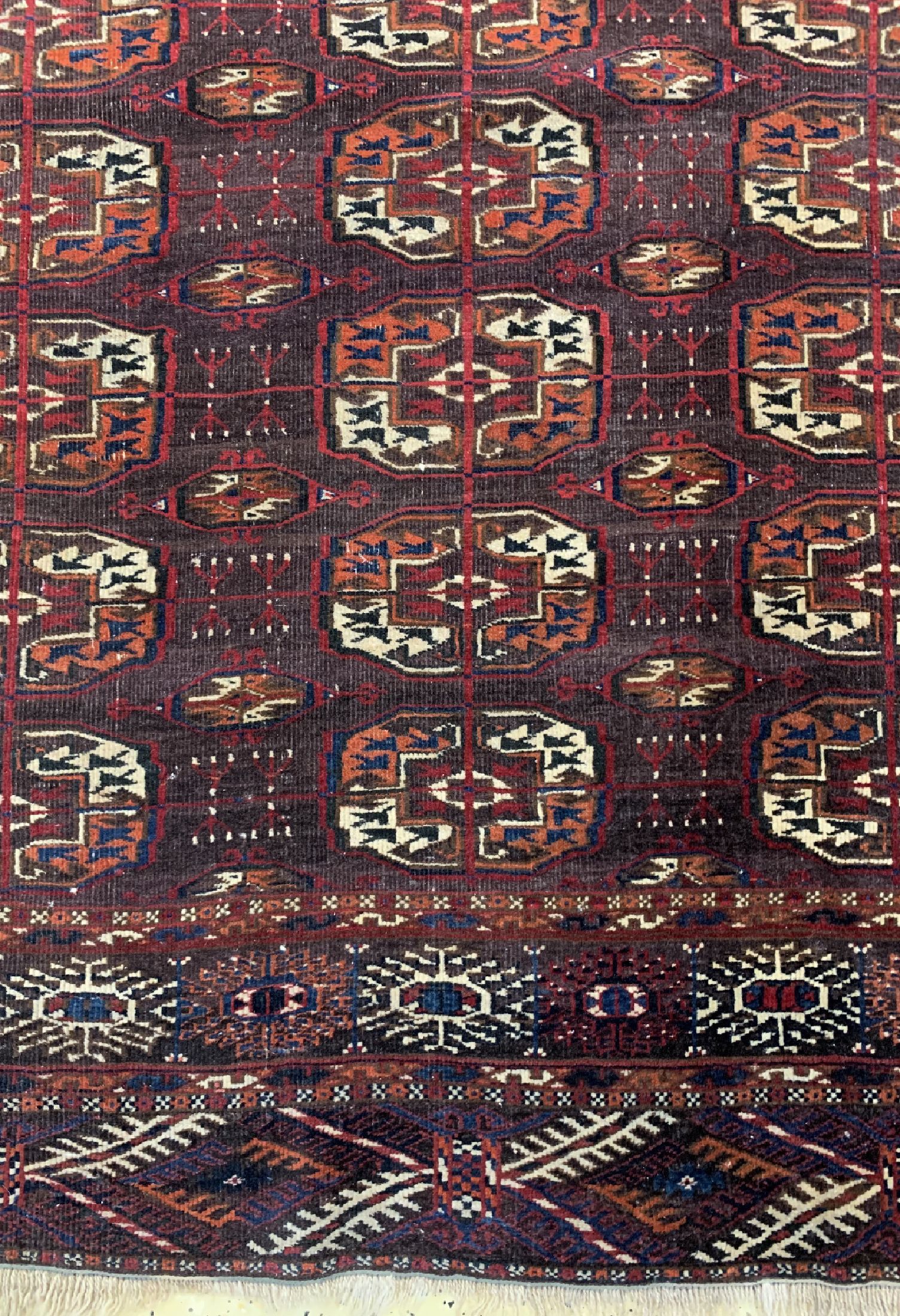 Detail b: Buchara Hauptteppich antik, Turkmenistan, um 1900, Wolle auf Wolle, ca. 335 x 180 cm, EHZ: 3