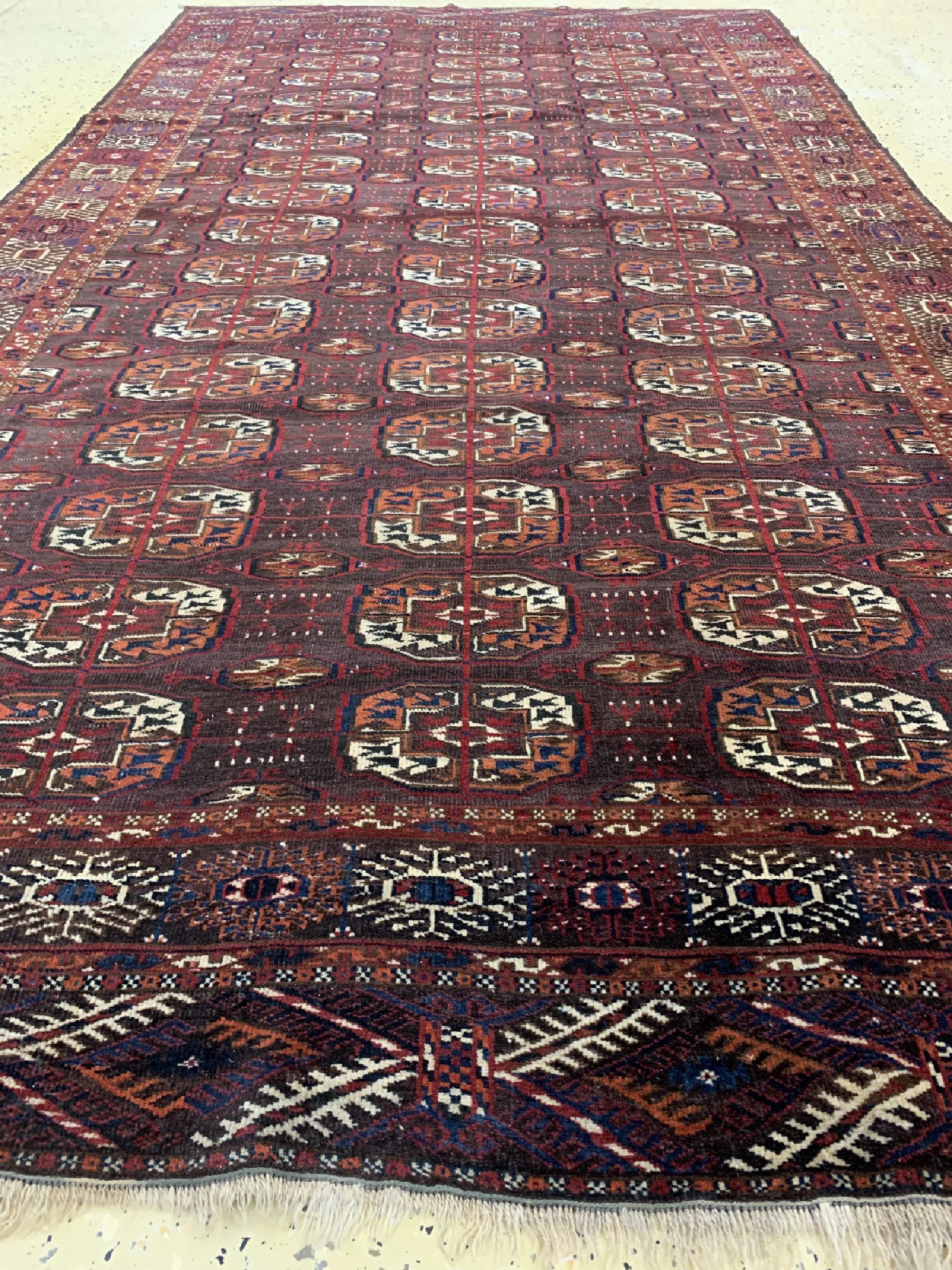 Detail d: Buchara Hauptteppich antik, Turkmenistan, um 1900, Wolle auf Wolle, ca. 335 x 180 cm, EHZ: 3