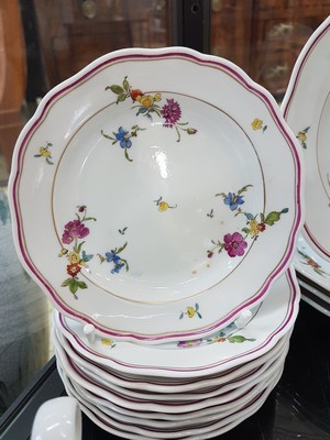 26746121g - Dinner service, Meissen, after 1934, house painting, 2nd choice (some visible glaze defects), porcelain, polychrome flower painting, gold decoration, 7 dinner plates (one is damaged on the stand ring), 5 soup plates, 10 salad/side plates, 9 bread plates, 1 vegetable bowl, large lidded tureen, large round plate D. 34.5 cm, 2 oval plates, oval bowl, 1 gravy boat, traces of age