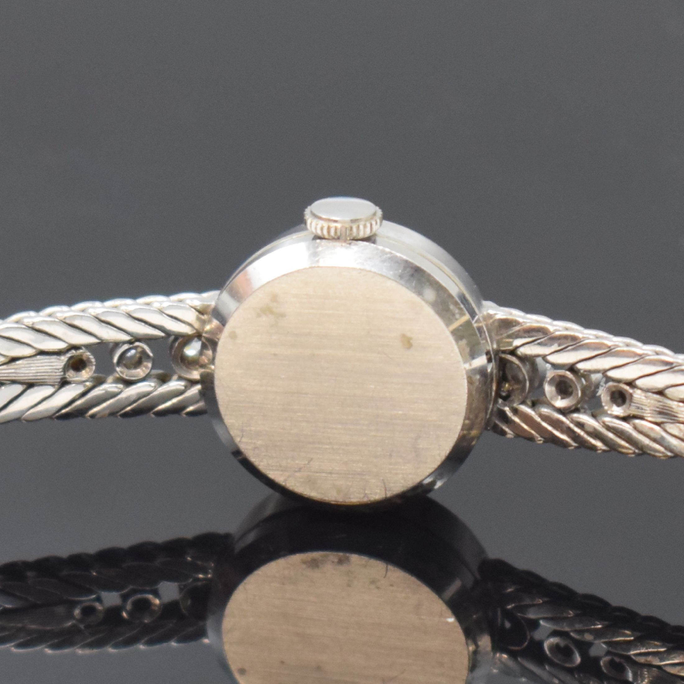 Detail d: STOWA Diamantbesetzte Damenarmbanduhr in WG 585/000, Deutschland / Schweiz um 1965, Handaufzug, 2-tlg. Geh. m. anges. Band, Boden aufgedr., silb. ...