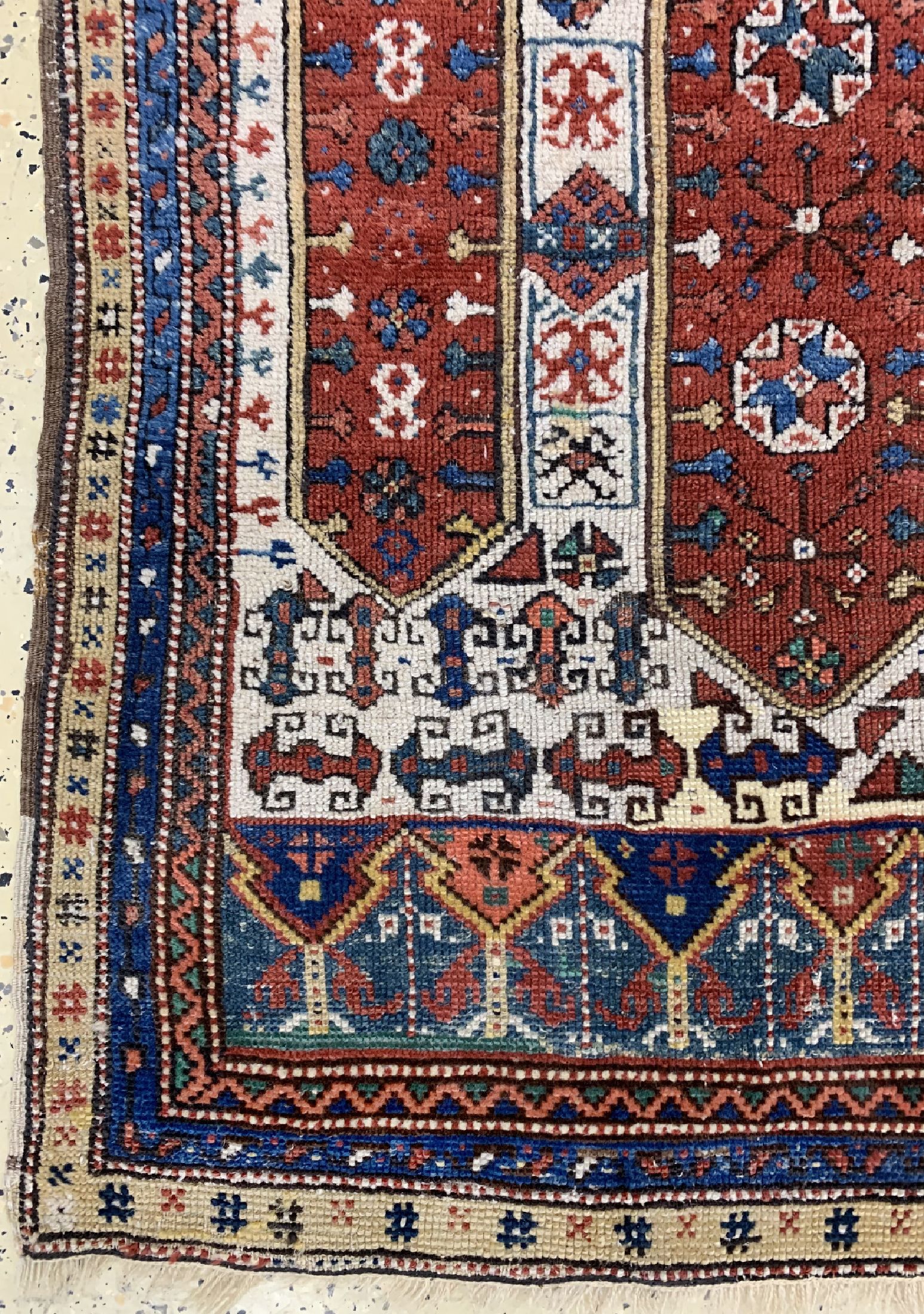 Detail b: Antiker Konya-Ladik-Gebiet, Türkei, 18.Jhd,Wolle auf Wolle, ca. 122 x 91 cm(siehe Lit.P.Bausback Anatolische Knüpfteppiche von April 1978 S.45), ...