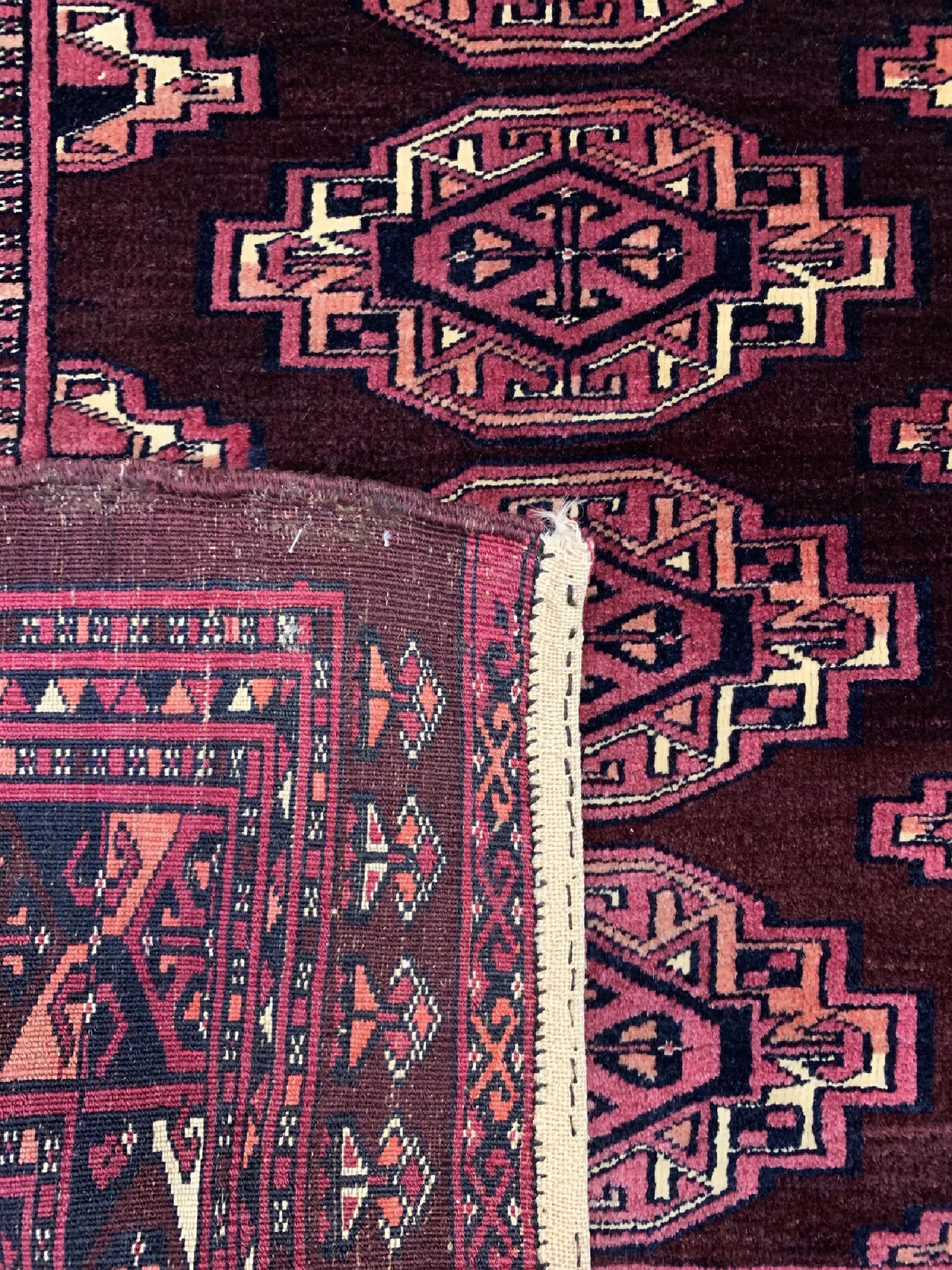 Detail e: Saryk Tschowal antik, Turkmenistan, um 1900, Wolle auf Wolle, ca. 175 x 95 cm, EHZ: 1-2