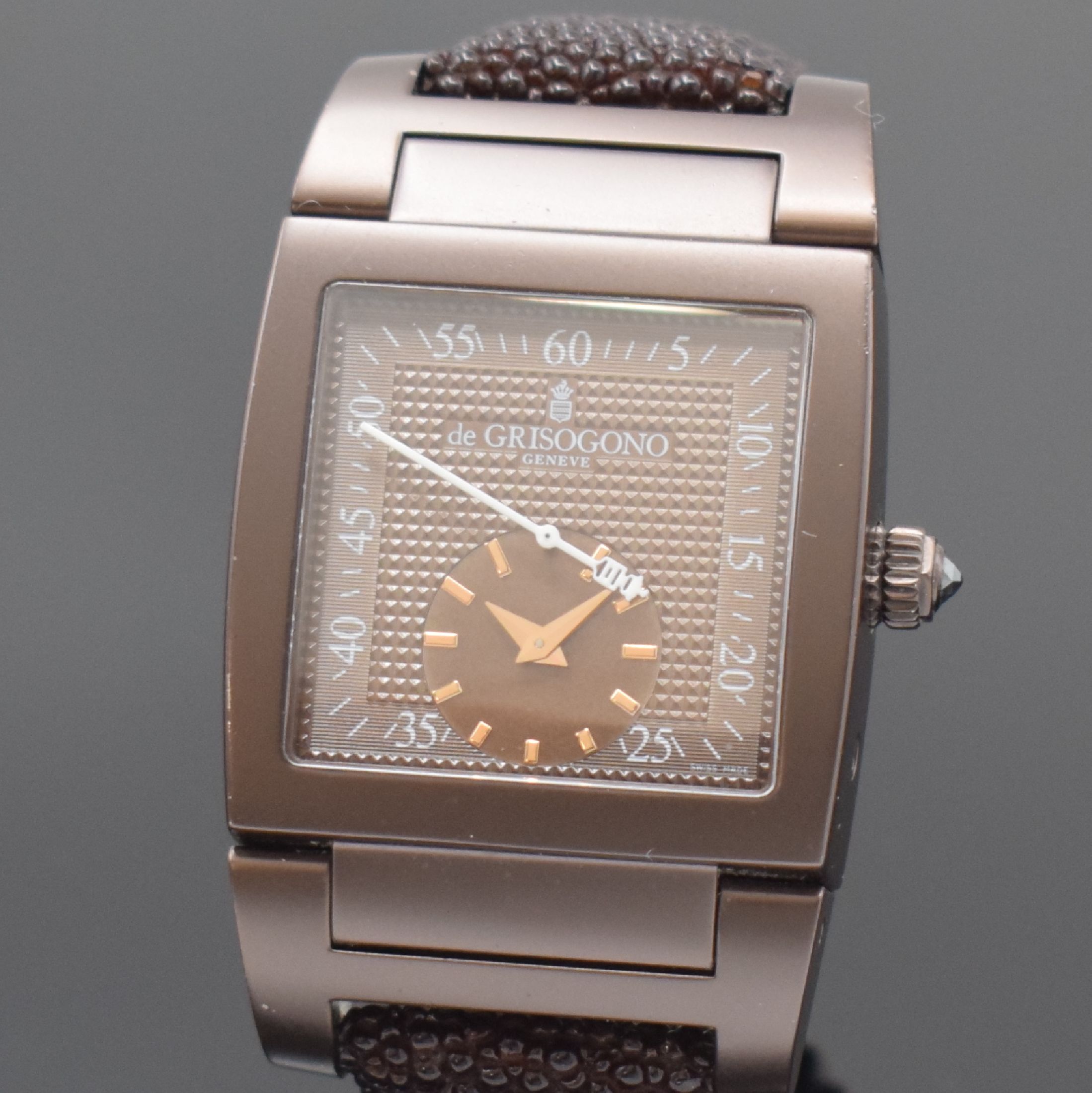 Detail a: DE GRISOGONO Instrumento N°UNO / DF Grande Seconde seltene Armbanduhr, Automatik, Schweiz um 2008, massives braun eloxiertes 18k Goldgeh. inkl. ...
