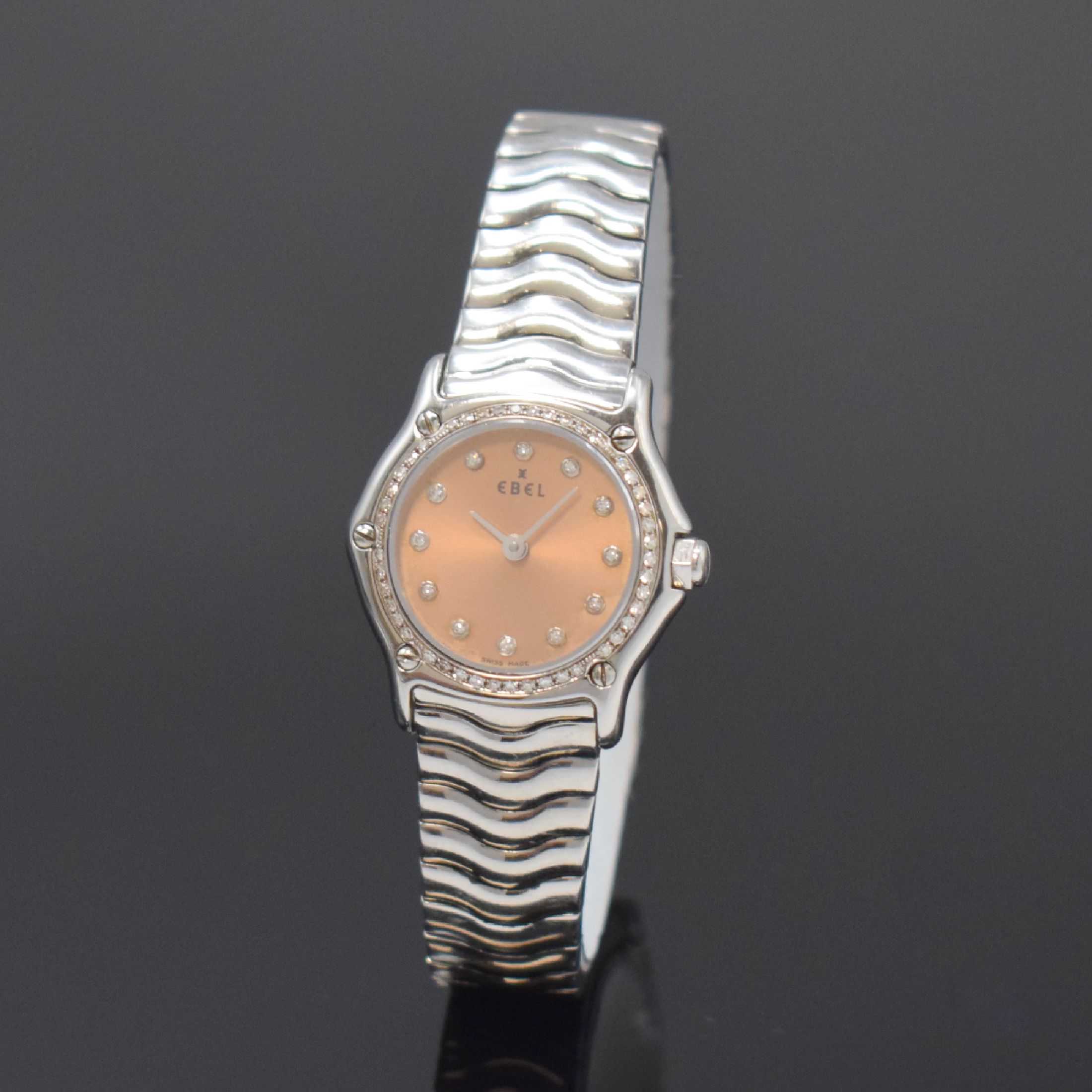 EBEL Damenarmbanduhr Classic Sport Lady mit Diamantbesatz Referenz 9157112, Schweiz um 1990, Edelstahlgeh. inkl. Wellengliederband m.Faltschl., ...