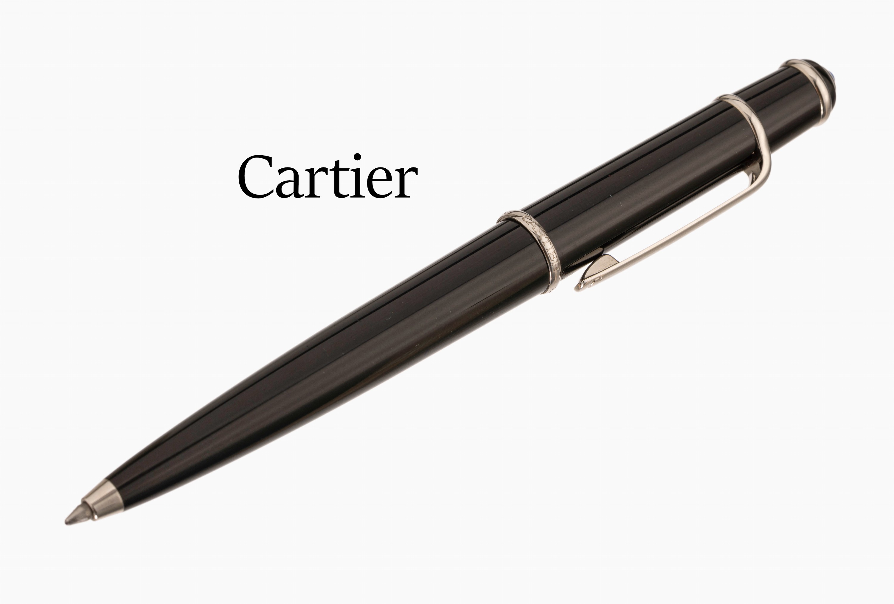 CARTIER Kugelschreiber, Modell Diablo, schwarzer Hartlack, Abschluss mit blauem Glascabochon, in Etui