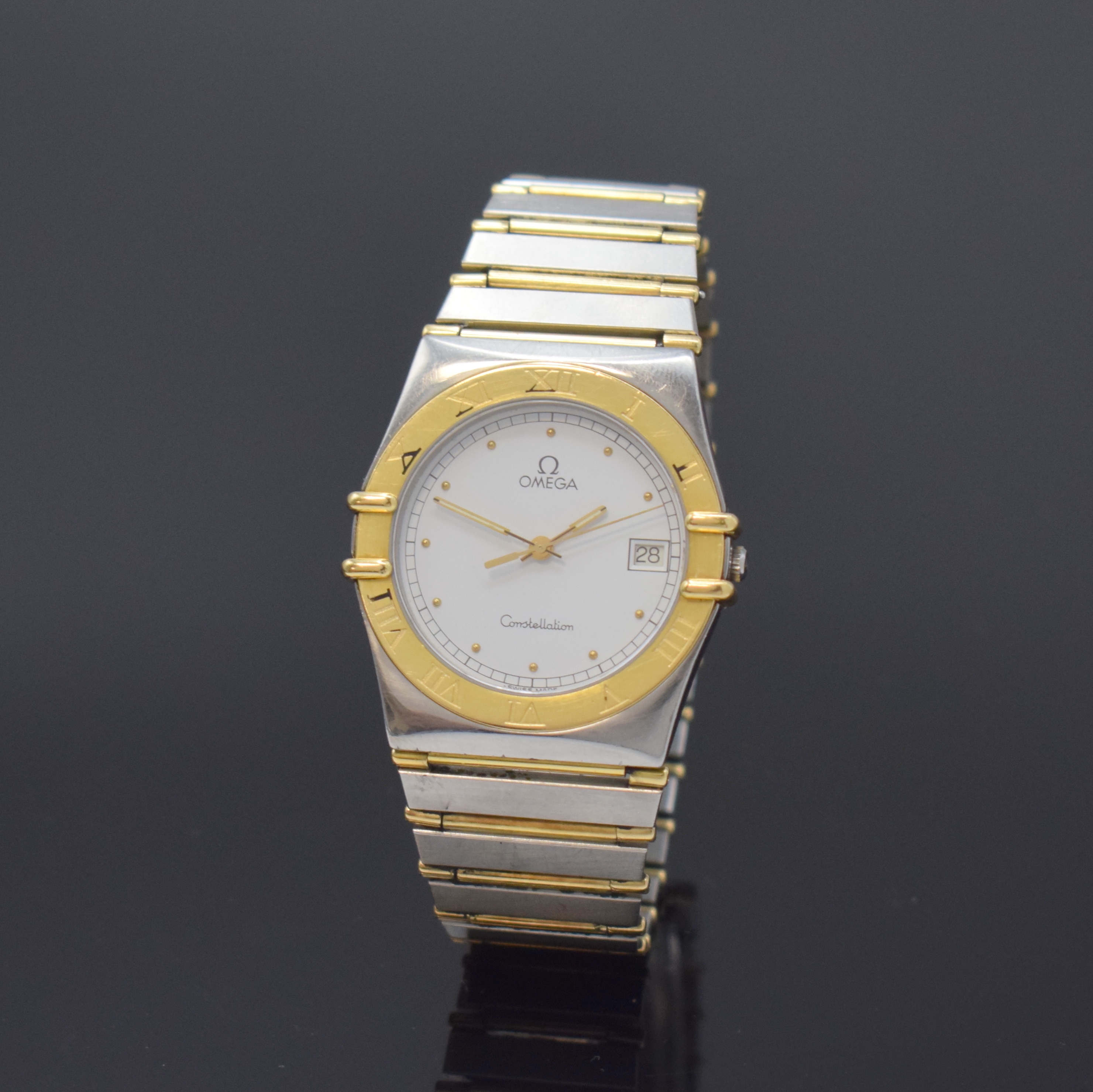 OMEGA Herrenarmbanduhr Constellation Referenz 396.1070 / 396.1080, Schweiz um 1990, quarz, Edelstahl/Gold kombiniert inkl. Gliederband m. Faltschl., ...