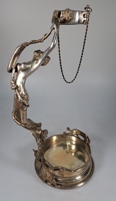 26748747b - Bottle holder, around 1900, Art Nouveau, 925 sterling silver, with a fully sculpted female figure, height approx. 27cm, approx. 570 g.