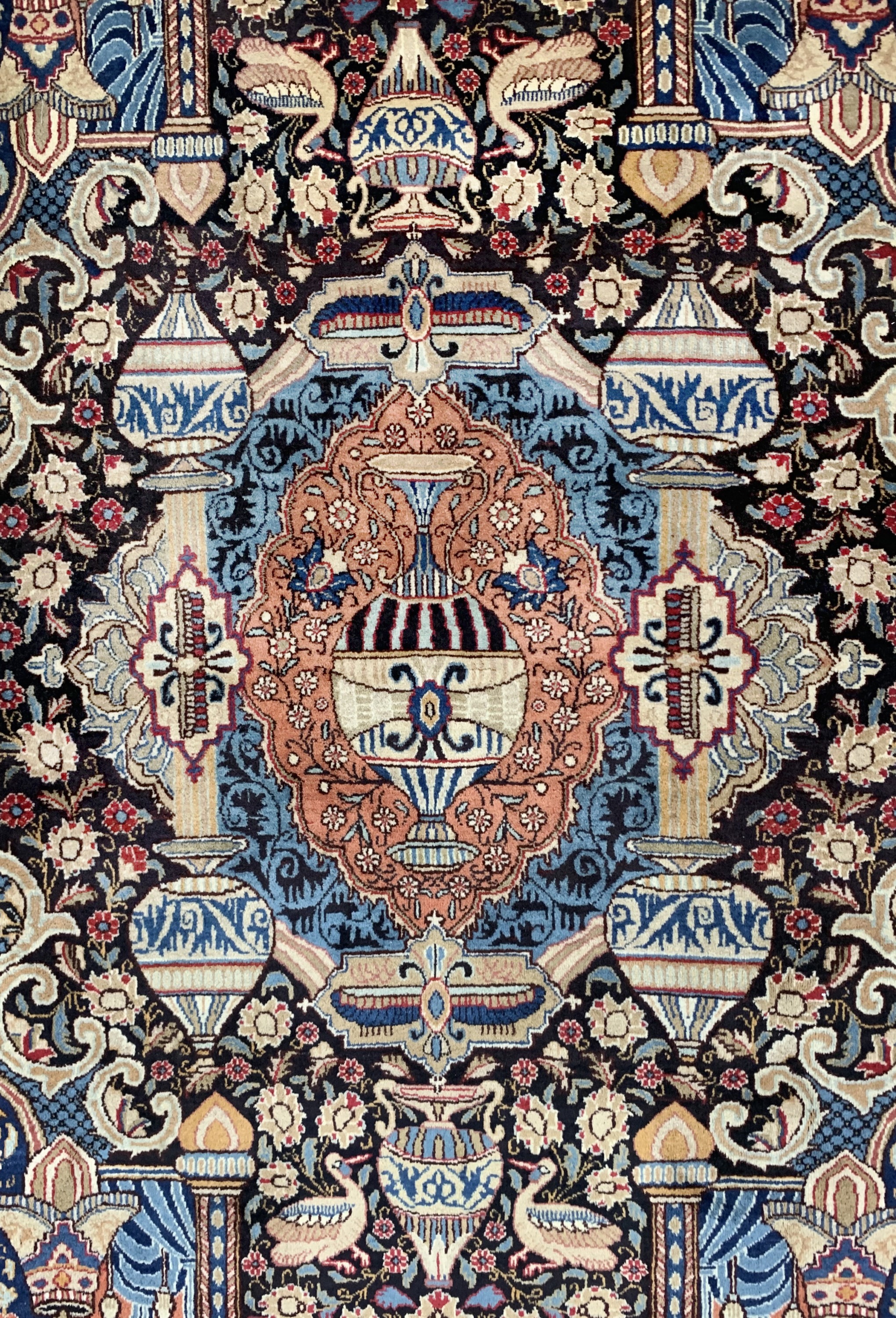 Detail b: Kashmar, Persien, ca. 50 Jahre, Wolle auf Baumwolle, ca. 285 x 200 cm, EHZ: 2