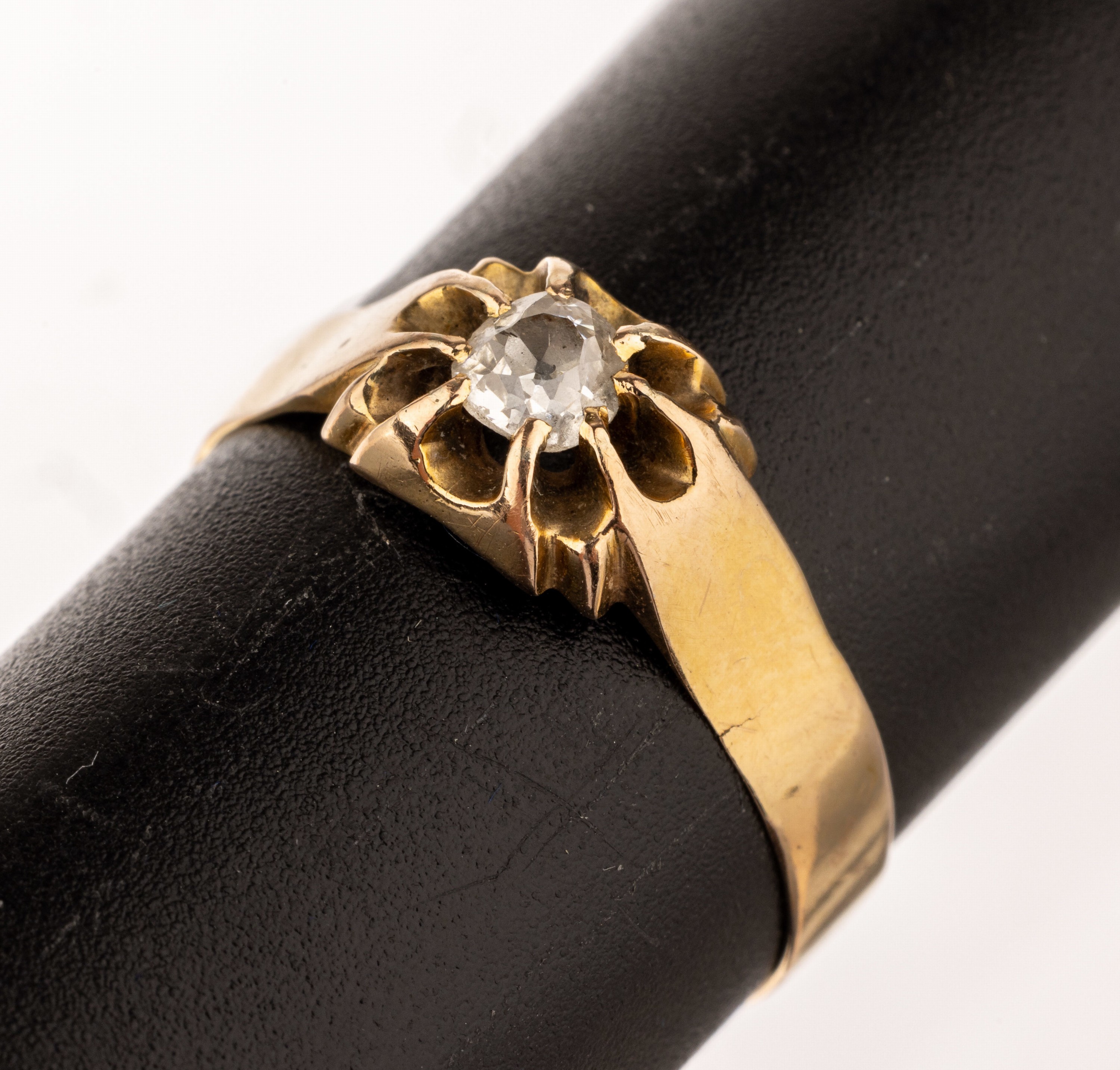 14 kt Gold Diamant-Ring, GG 585/000, um 1900, Altschliff-Diamant ca. 0.25 ct Weiß/p ca. 2.3 g, Meistermarke unged., min. verbogen,RW 59