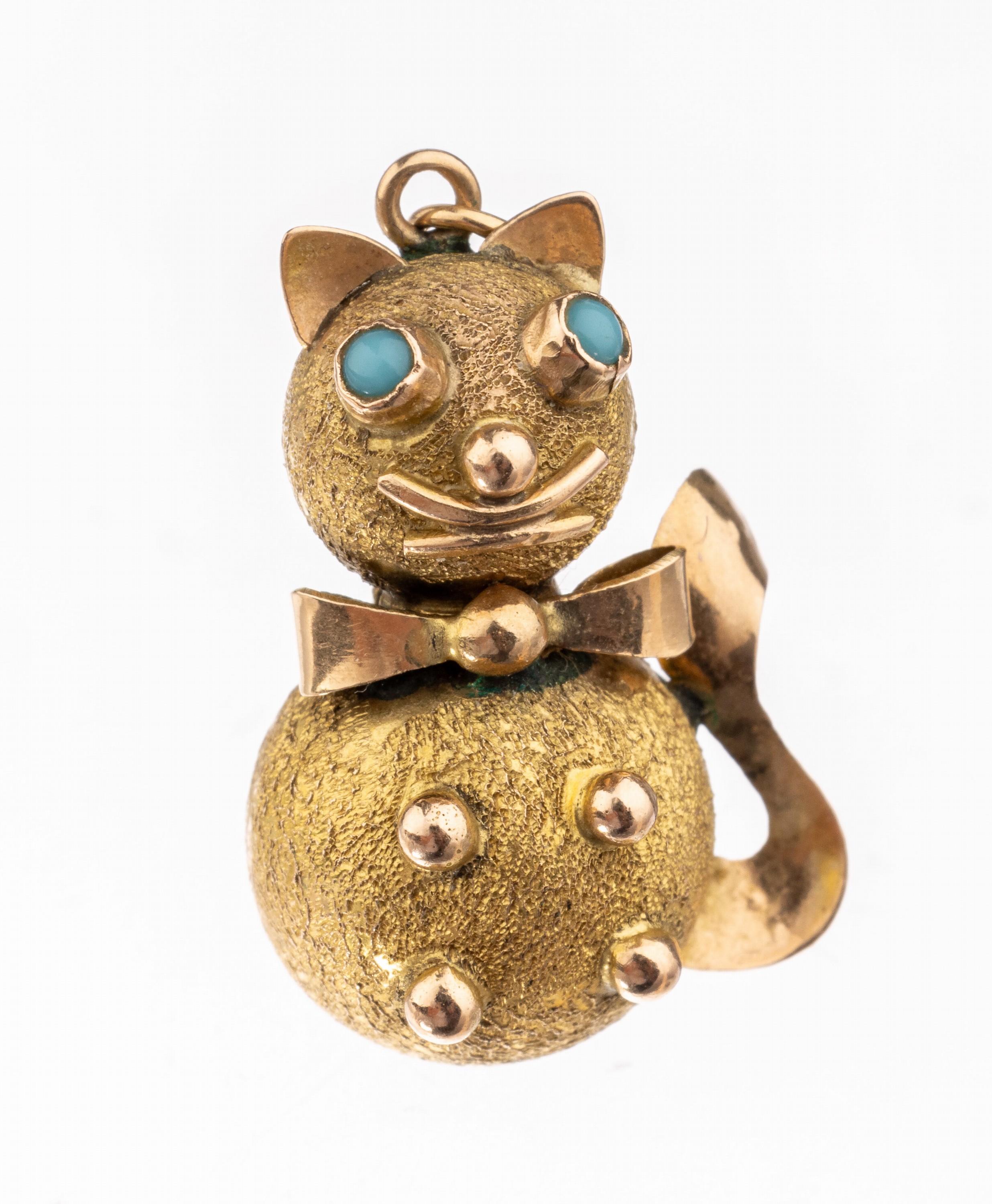 14 kt Gold Anhänger "Katze", GG 585/000, vollplastisch, Augen aus Türkis, zierlich, ausgefallen, ca. 3.2 g, L. ca. 2.5 cm