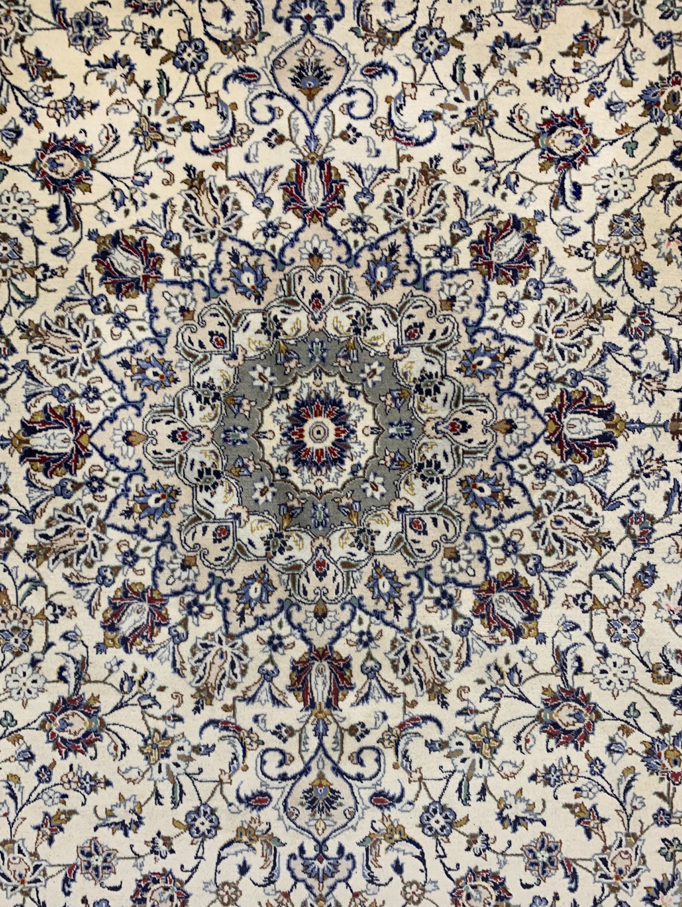 Detail b: Keschan, Persien, Ende 20.Jhd, Wolle auf Baumwolle, ca. 403 x 298 cm, Reinigungsbedürftig, EHZ: 2