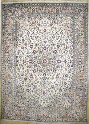 Image 26750263 - Kashan, Persia, late 20th century, wool on cotton, approx. 403 x 298 cm, in need of cleaning, condition: 2. Rugs, Carpets & Flatweaves