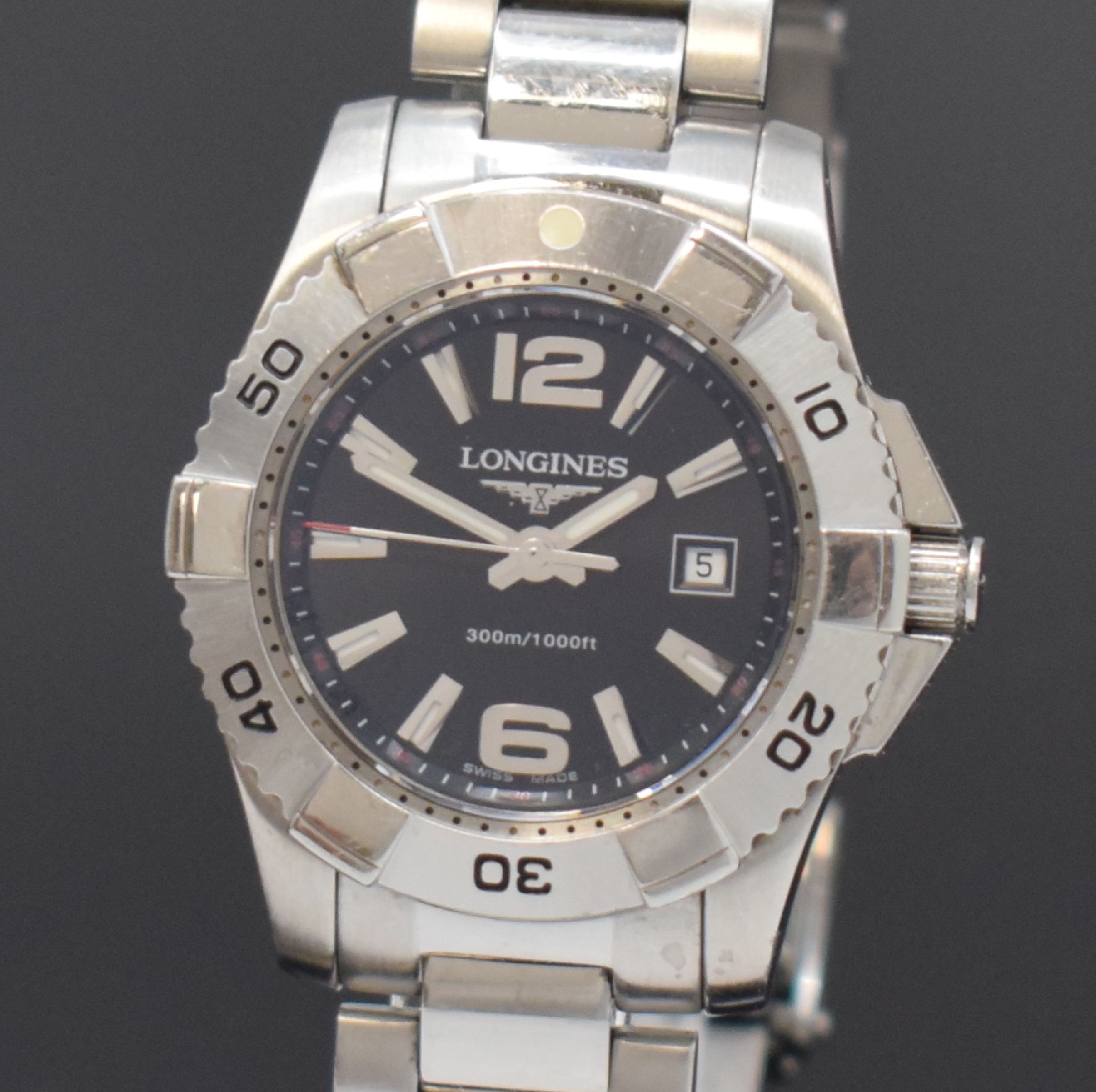 Detail a: LONGINES Damenarmbanduhr Hydro Conquest Referenz L3.247.4, Schweiz um 2005, quarz, Edelstahlgeh. inkl. Gliederband m. Faltschl., Boden und Krone ...