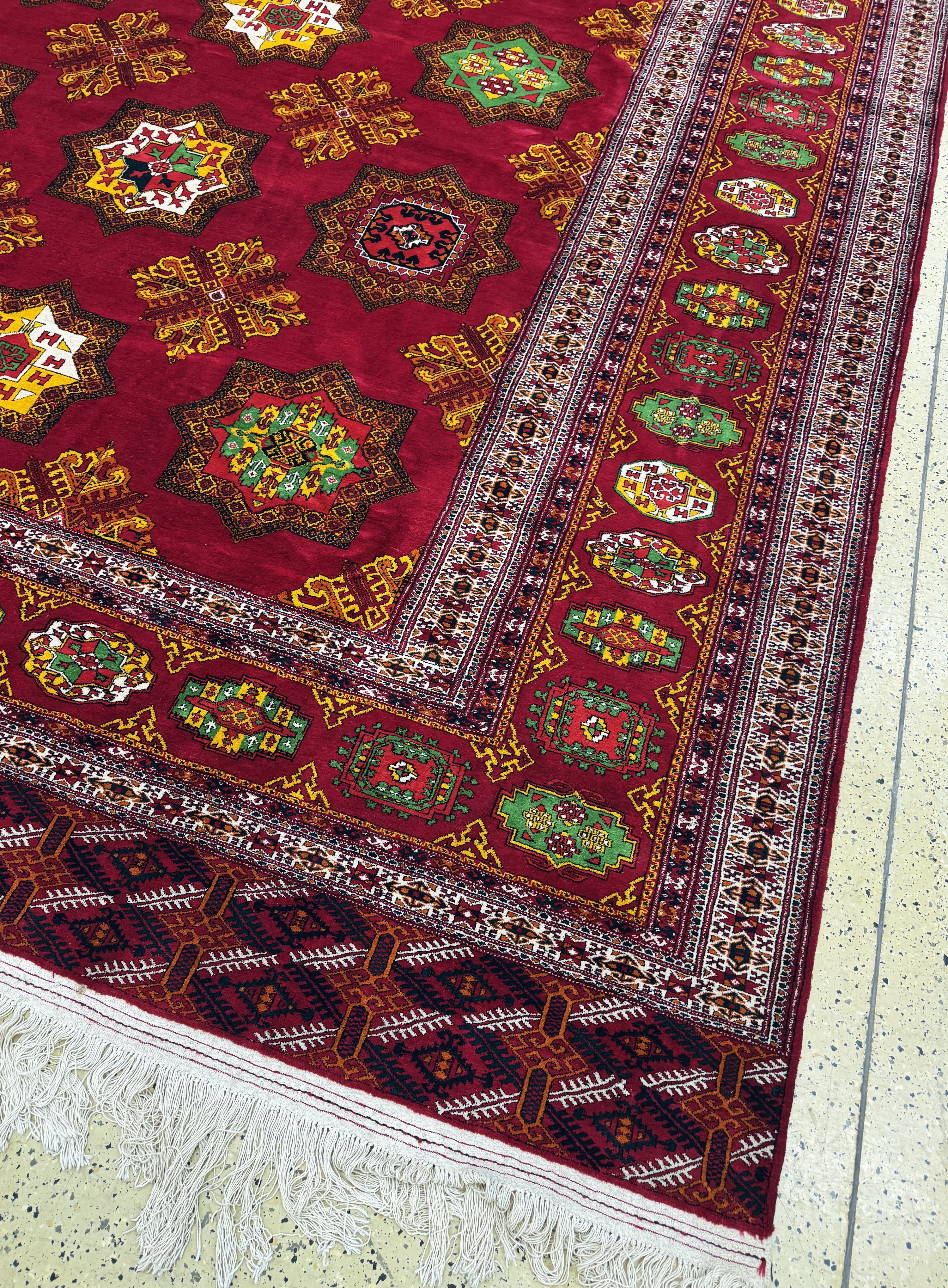 Detail h: Buchara"Palastteppich", Turkmenistan, Auftragsarbeit, ca. 10 Jahre, Wolle auf Wolle,ca. 710 x 820 cm, EHZ:(nahezu neuwertig).