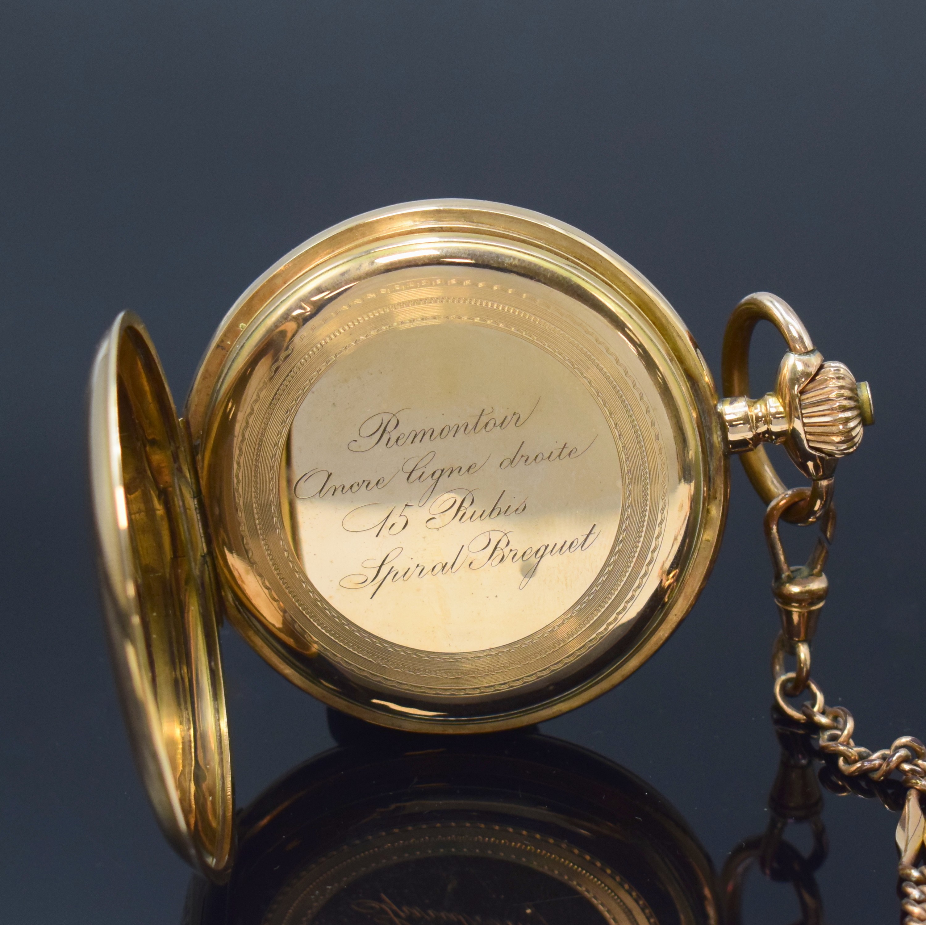 Detail e: ECLIPSE Herrensavonette in RoseG 585/000 mit vergoldeter Kette, Schweiz um 1910, 3- Deckel Goldgeh. dell., Sprung- (m. Monogramm) u. Rückdeckel ...