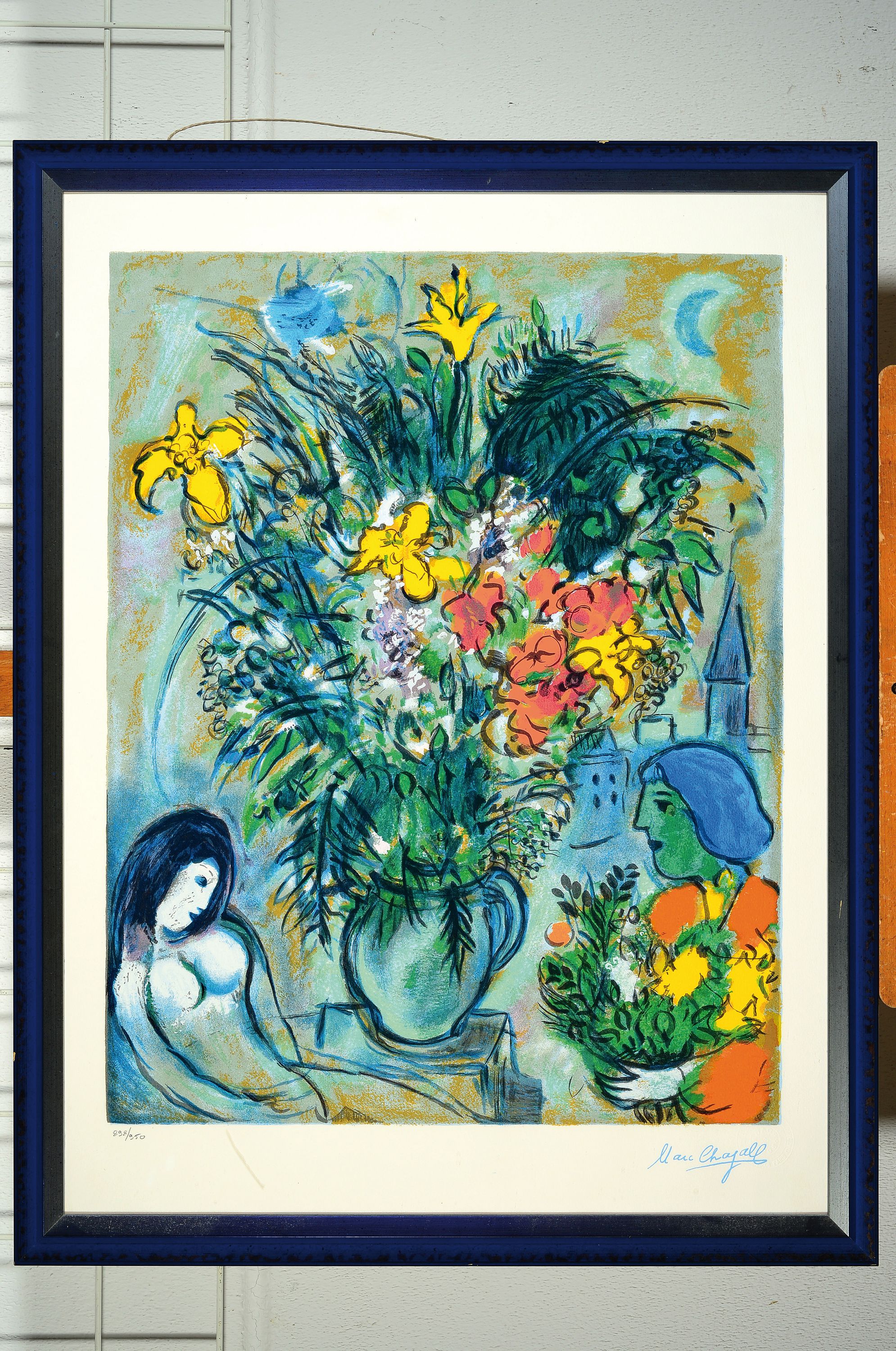 Detail k: Marc Chagall, 1887-1985, Farbsiebdruck nach einem Gemälde, rechts unten drucksigniert, links num. 898/950, Prägestempel Adagp 1995, ca. 67x52cm, ...