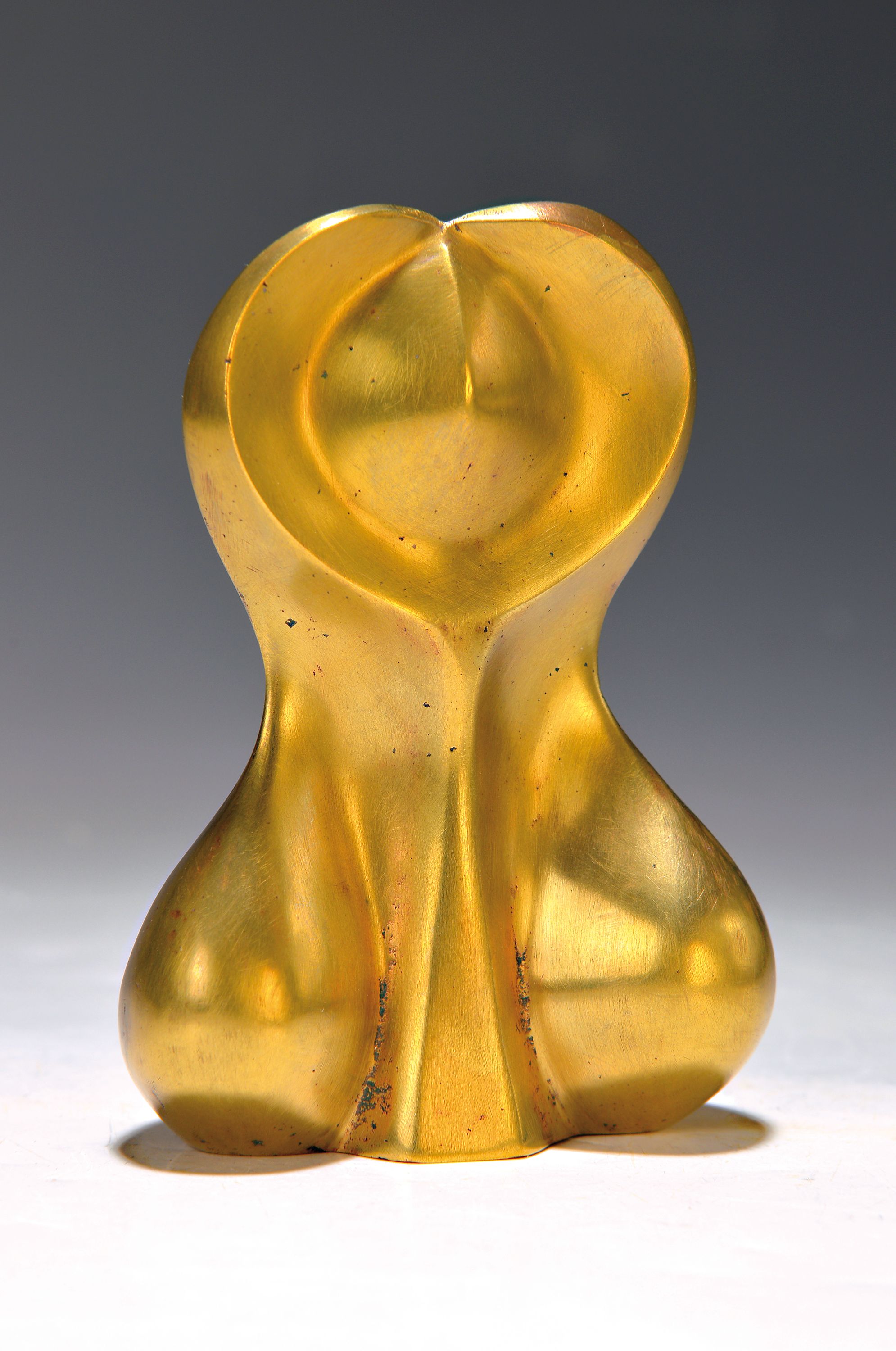 Maximilian Hutlett, 1933 Zweibrücken-2018 Weckenheim, Bronzeskulptur, sign., num. 6/20, Gießerstempel Kraas, H. ca. 12cm