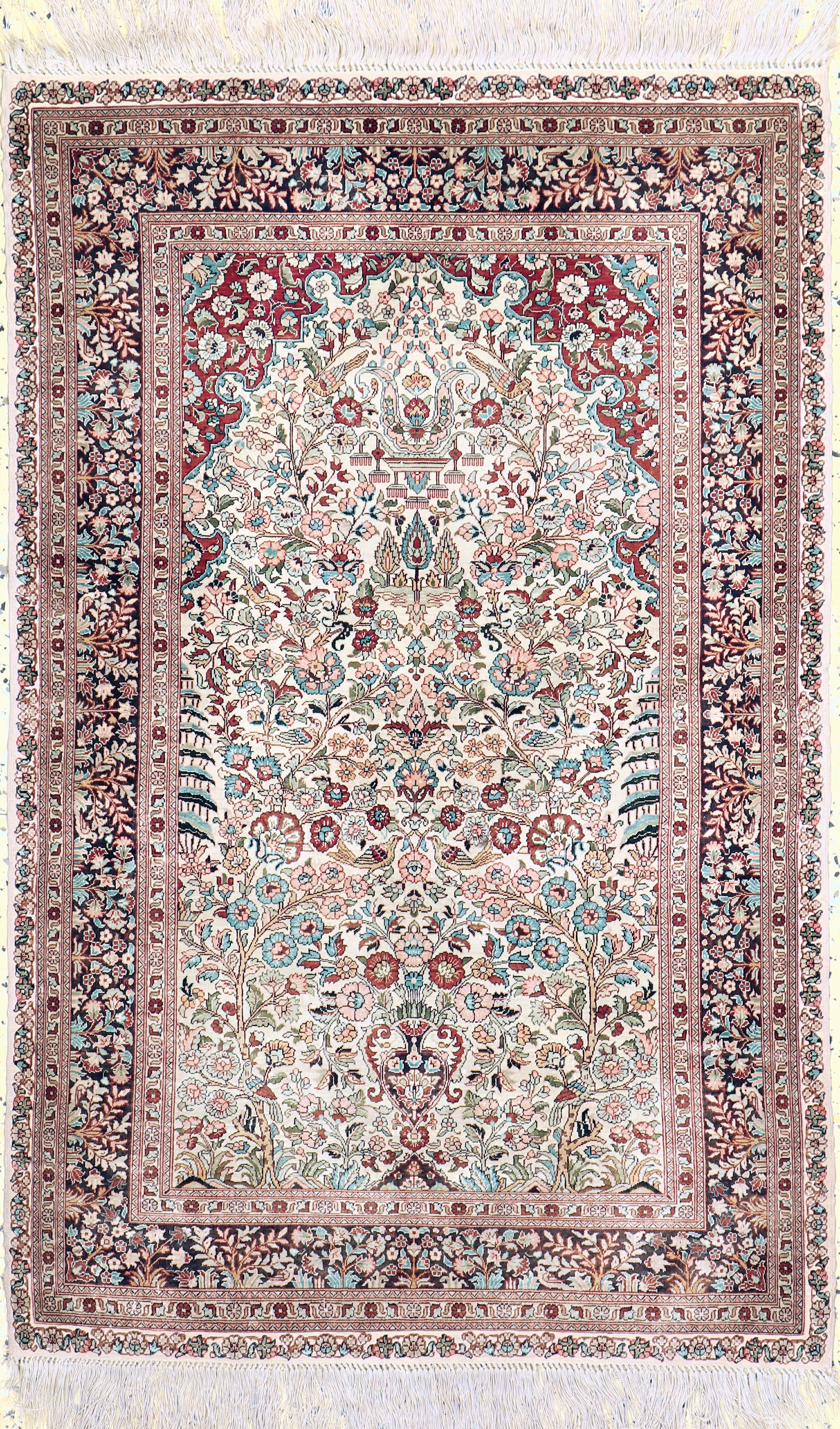 China Hereke, ca. 50 Jahre, reine Naturseide, ca. 120 x 80 cm, EHZ: 2
