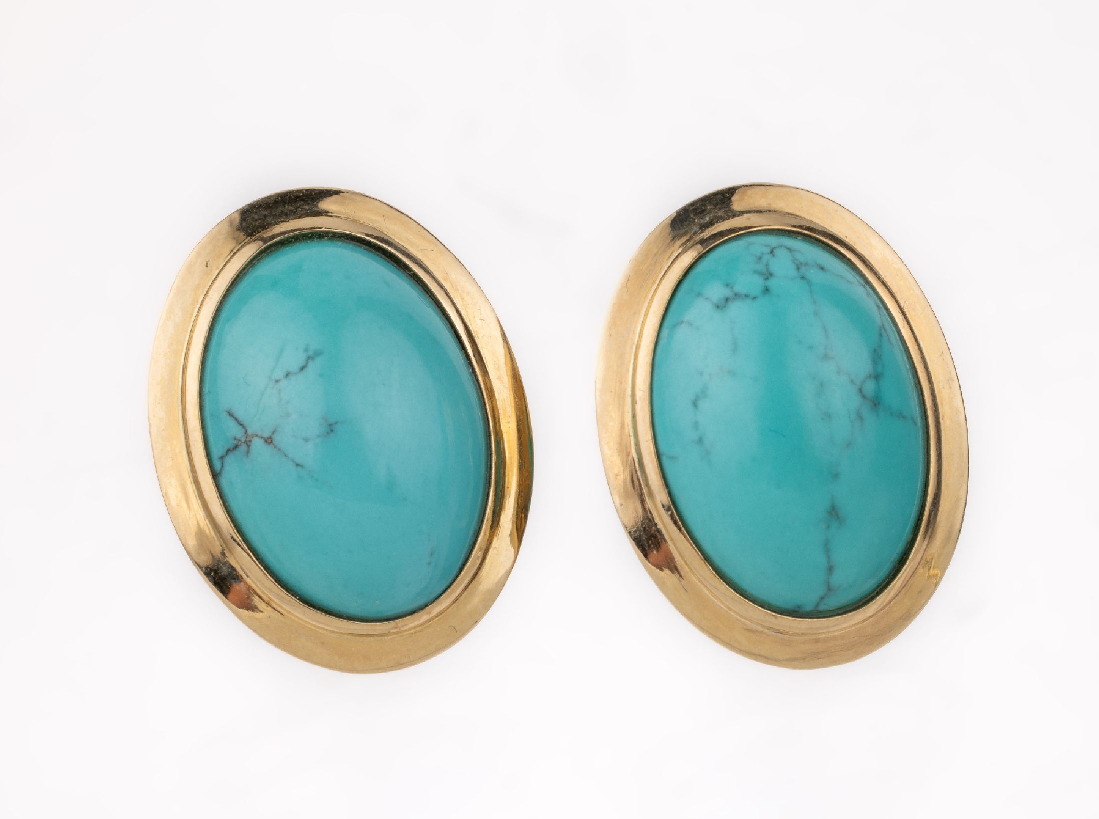 Paar 14 kt Gold Türkis-Ohrclips, GG 585/000, Meistermarke JB im oval, 2 Türkiscabochons, L. ca. 2.3 cm, ca. 14.3 g