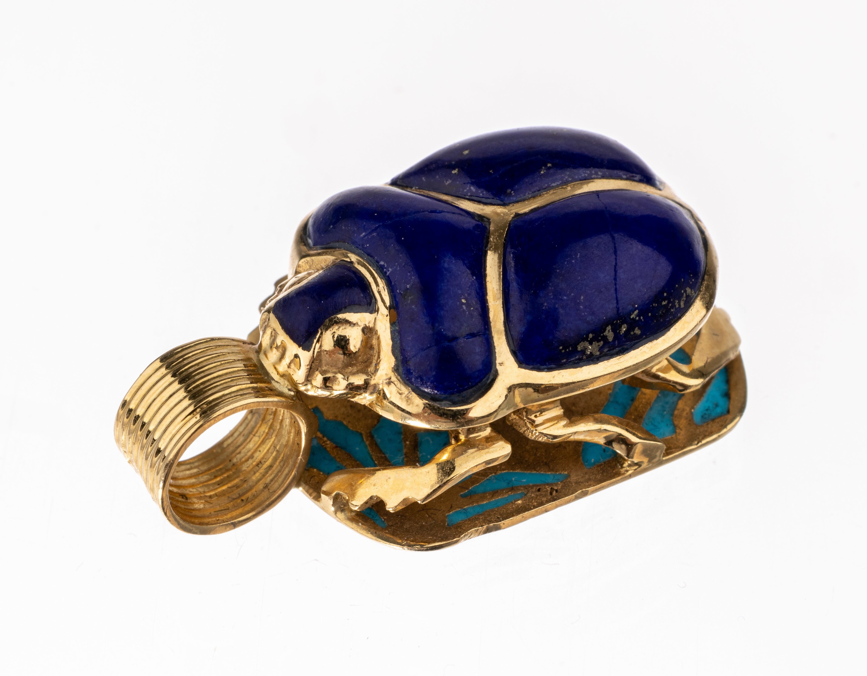 18 kt Gold Anhänger "Skarabäus" mit Lapislazuli und Email, GG 750/000, vollplastischer Skarabäus aus Lapis, Bodenplatte emailliert mit ...