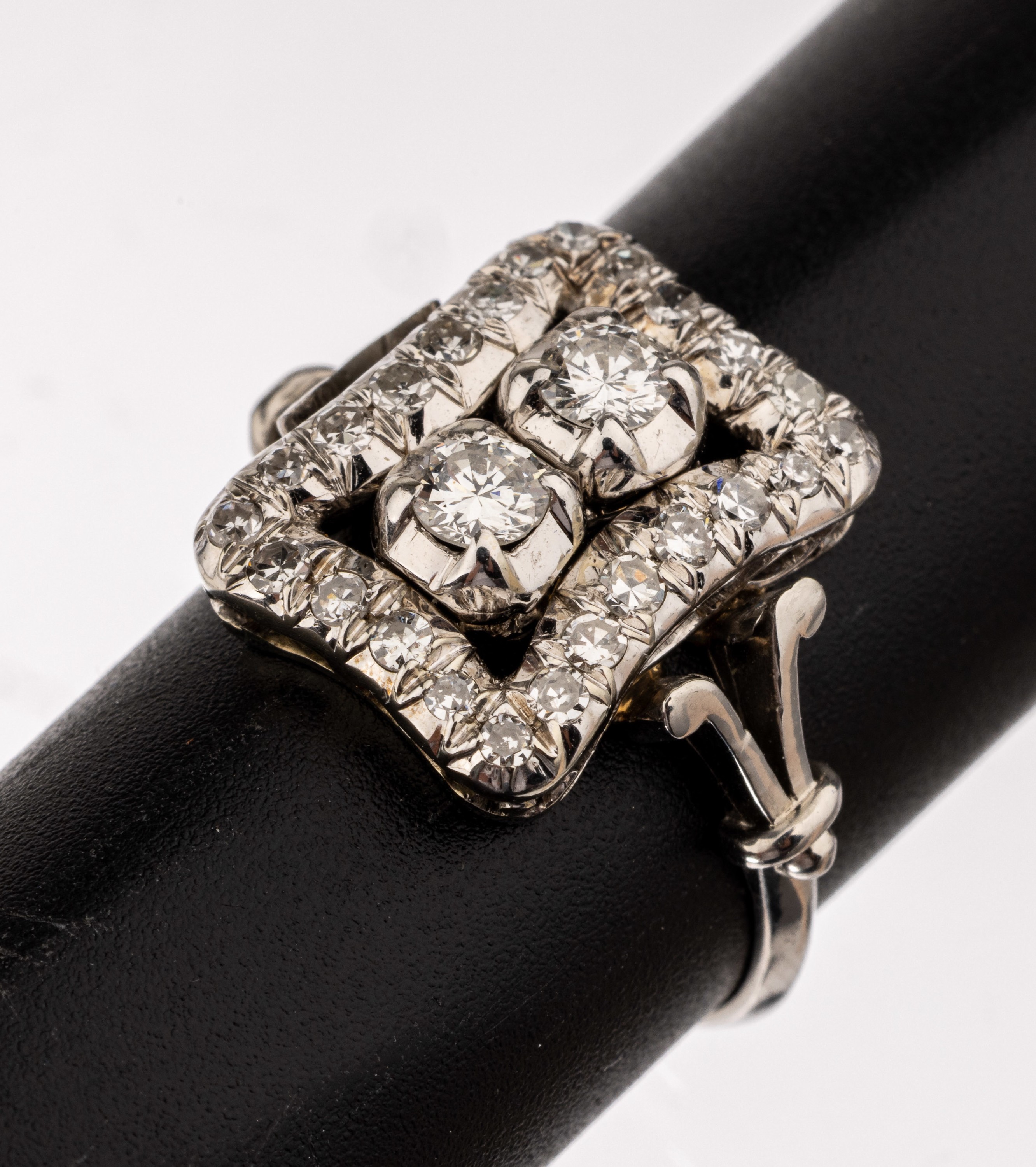 Platin Diamant-Ring, Pt gepr., 2 Brillantenund 24 8/8-Diamanten zus. ca. 1.06 ct Weiß/si,RW 57, ca. 6.3 g