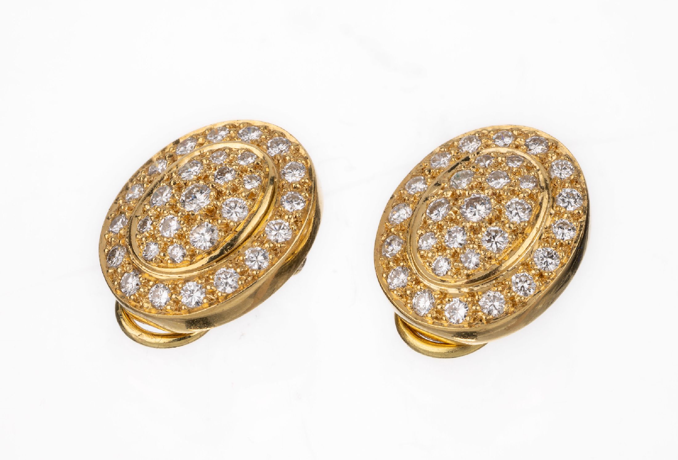 Paar 18 kt Gold Brillant-Ohrclips, GG 750/000, Brillanten zus. ca. 2.0 ct Weiß/si, ca. 9.8 g