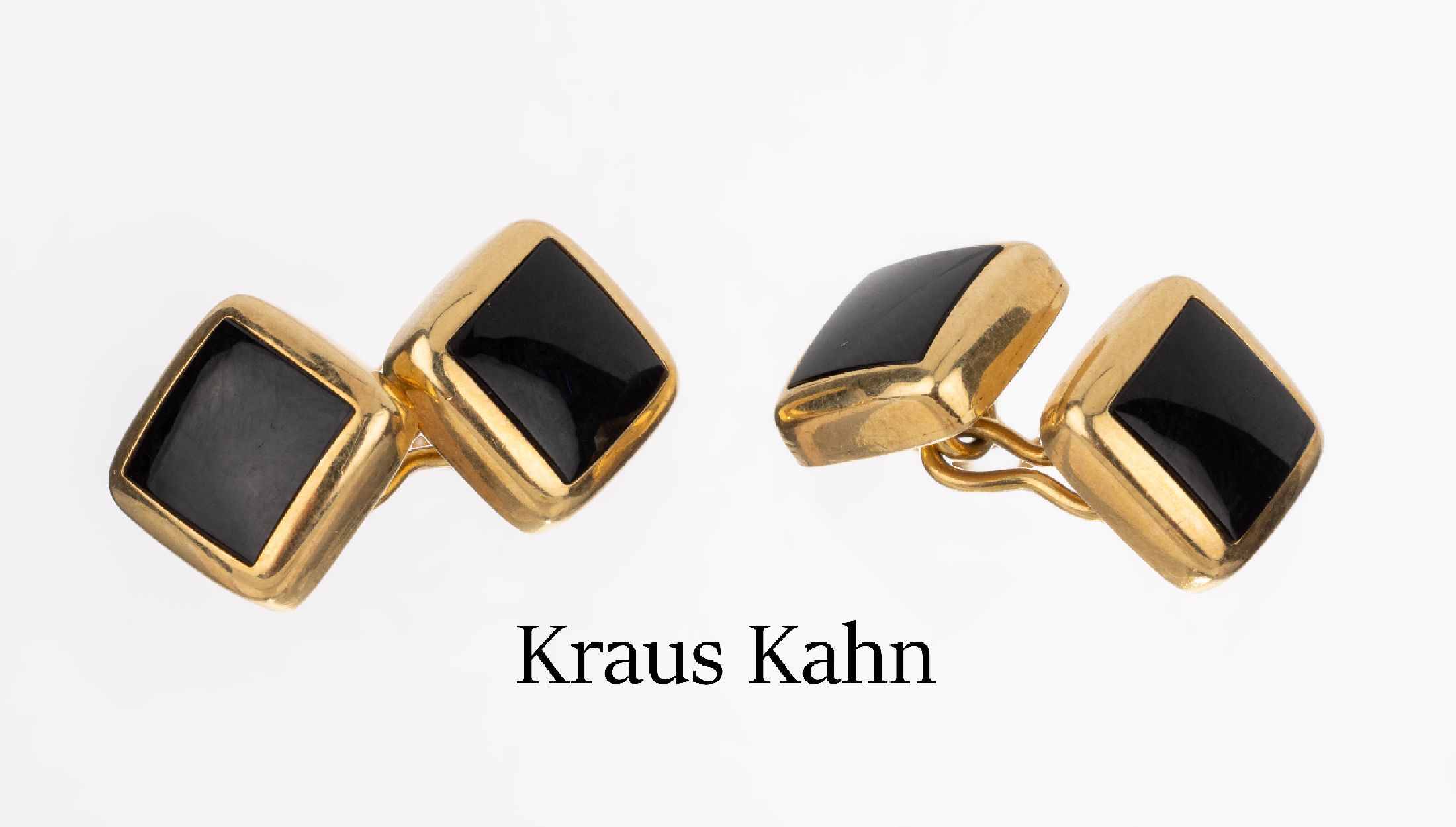 Paar 18 kt Gold Onyx-Manschettenknöpfe, GG 750/000, Meistermarke KRAUS/KAHN, 4 polierte Onyxeinlagen, ca. 11.8 g