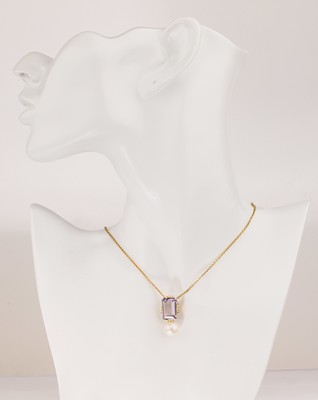 26754270a - 14 kt gold amethyst-akoya cultured pearl- pendant