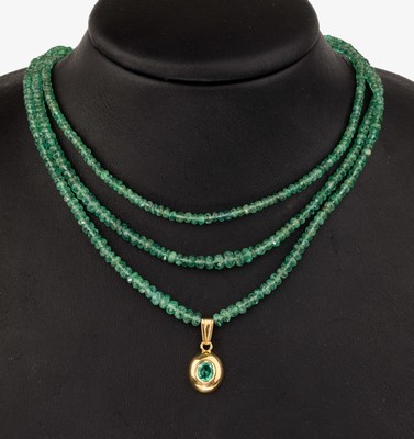 Image 26754275 - 3-rowed emerald-necklace