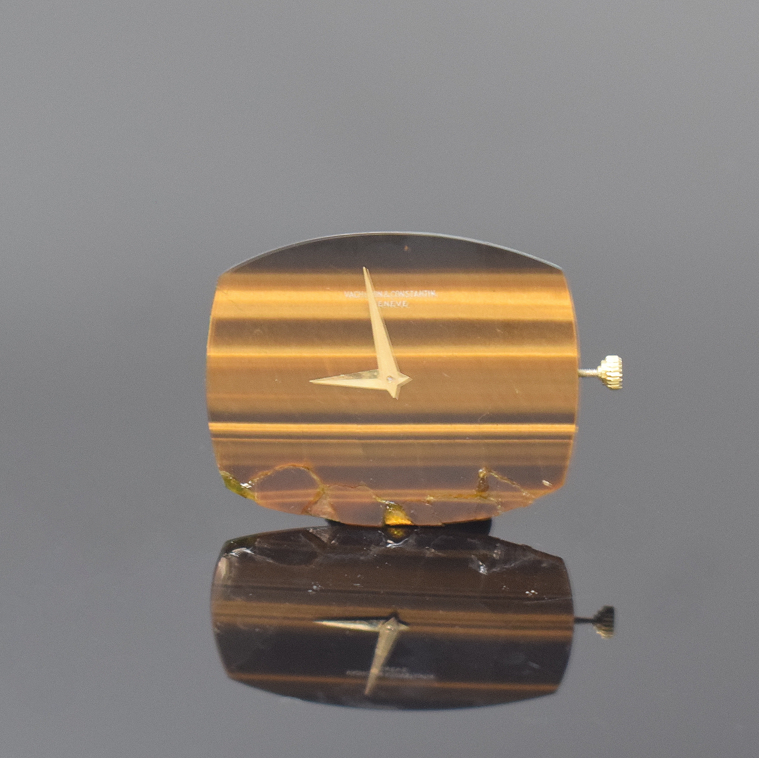 Detail b: VACHERON & CONSTANTIN Kaliber 1003/1, Schweiz um 1970, Streifenschl., 18 St., 5 Adj., Zifferbl. besch., Überh. unerl., EZ 3