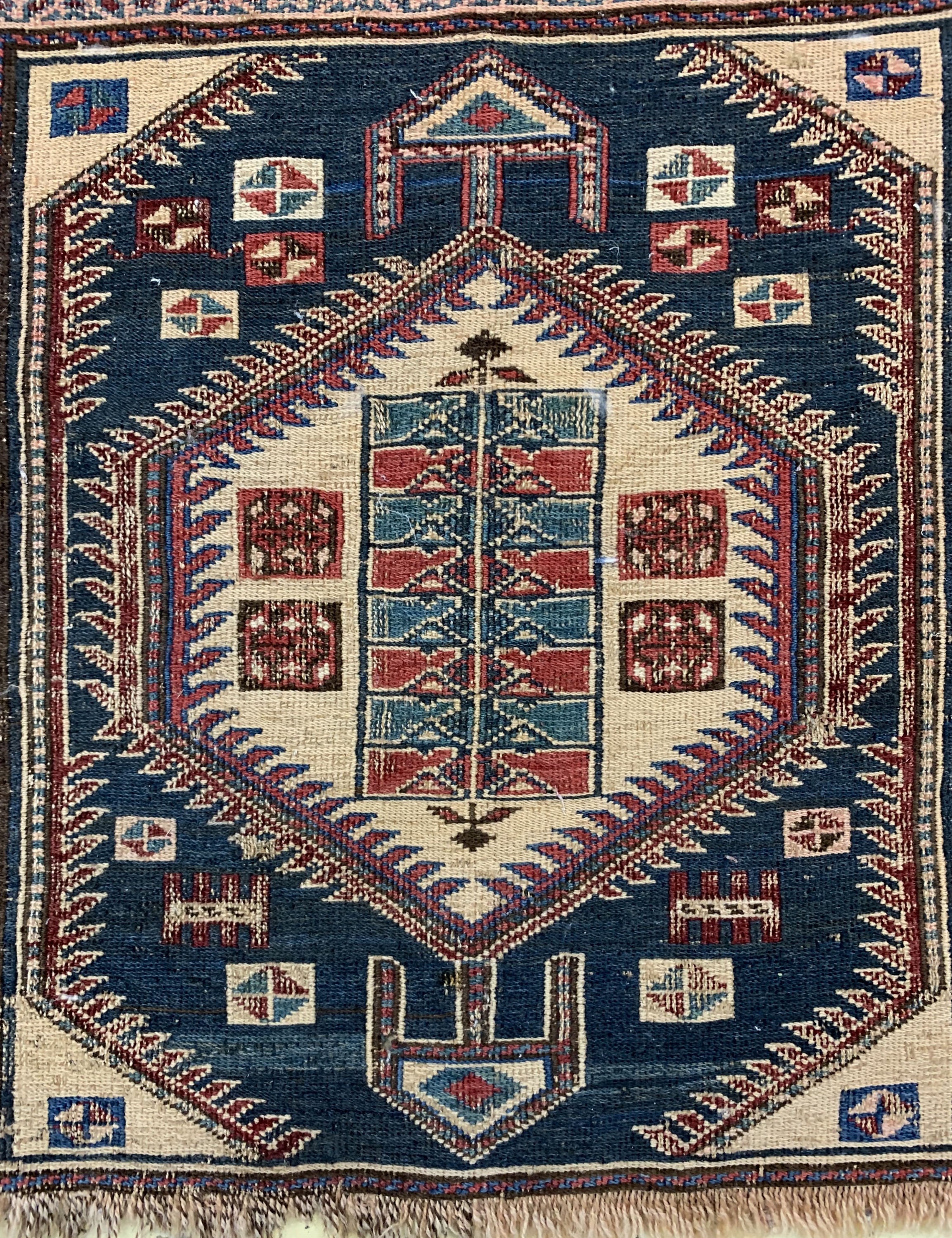 Detail a: Konvolut Doppeltasche und 2 Taschenfronten, Persien, um 1930, Wolle, ca. 127 x 41 cm & ca. 50 x 50cm, EHZ: 2