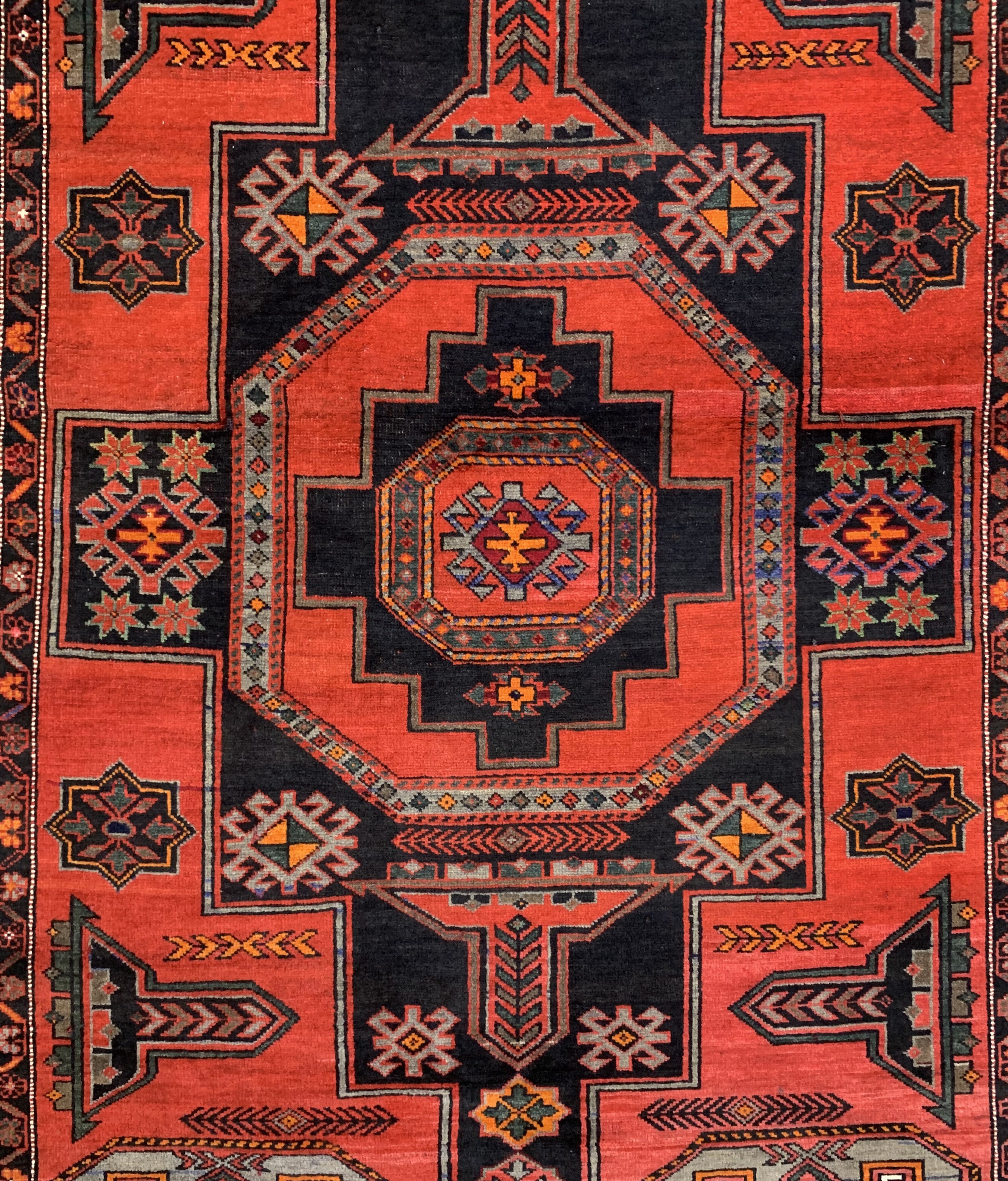 Detail b: Kazak, Kaukasus, um 1940, Wolle auf Wolle, ca. 228 x 134 cm, EHZ: 2