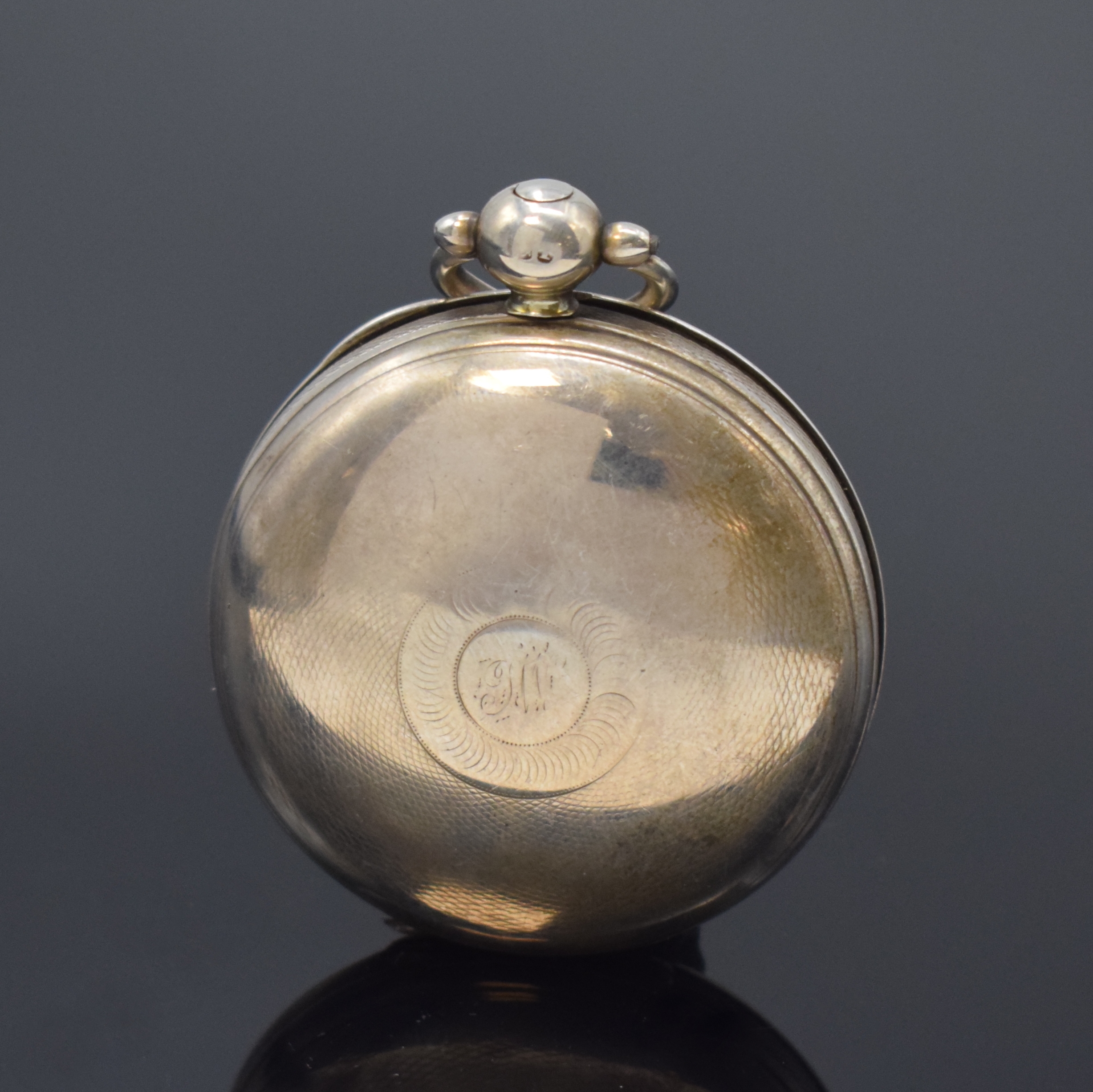 Detail b: JORDAN ROCHE Spindeltaschenuhr in Silber, London um 1832, guill. Savonette-Geh. dell., Sprungdeckel m. Monogramm, Emailzifferbl. m. röm. Zahlen, ...