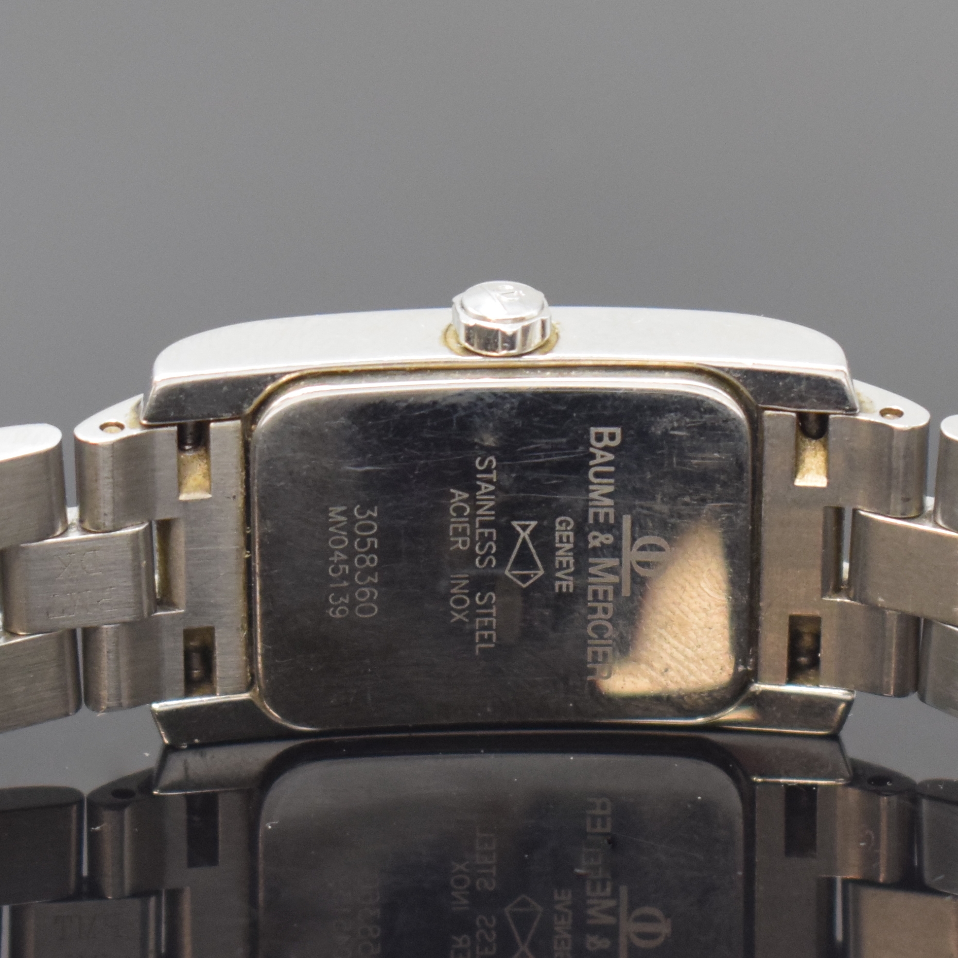 Detail d: BAUME & MERCIER Hampton Classic Damenarmbanduhr in Stahl Referenz MV045139, Schweiz um 2000, quarz, orig. Gliederband m. dopp. Faltschl., Boden ...