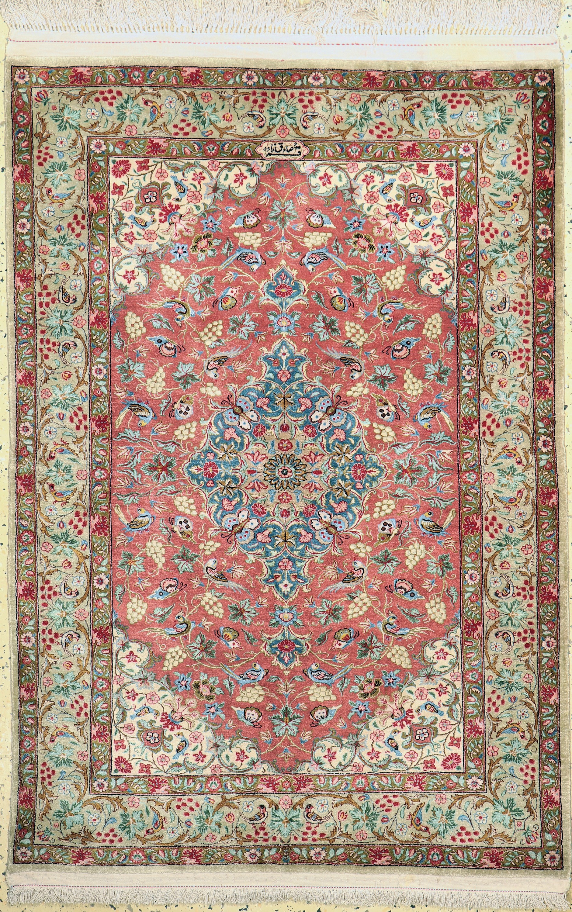 Ghom Seide fein Persien, signiert"Sadeghzadeh", Ende 20.Jhd, reine Naturseide, ca. 146 x 100 cm, EHZ: 2