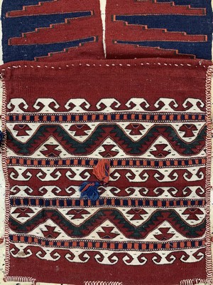 26754419e - Konvolut Doppeltasche und 2 Taschenfronten, # Persien, um 1930, Wolle, ca. 127 x 41 cm & ca. 50 x 50cm, EHZ: 2