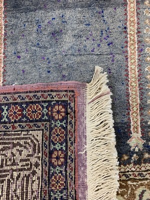 26754423c - Kayseri, Turkey, around 1940, mercerized cotton, approx. 140 x 85 cm, condition: 2. Rugs, Carpets & Flatweaves