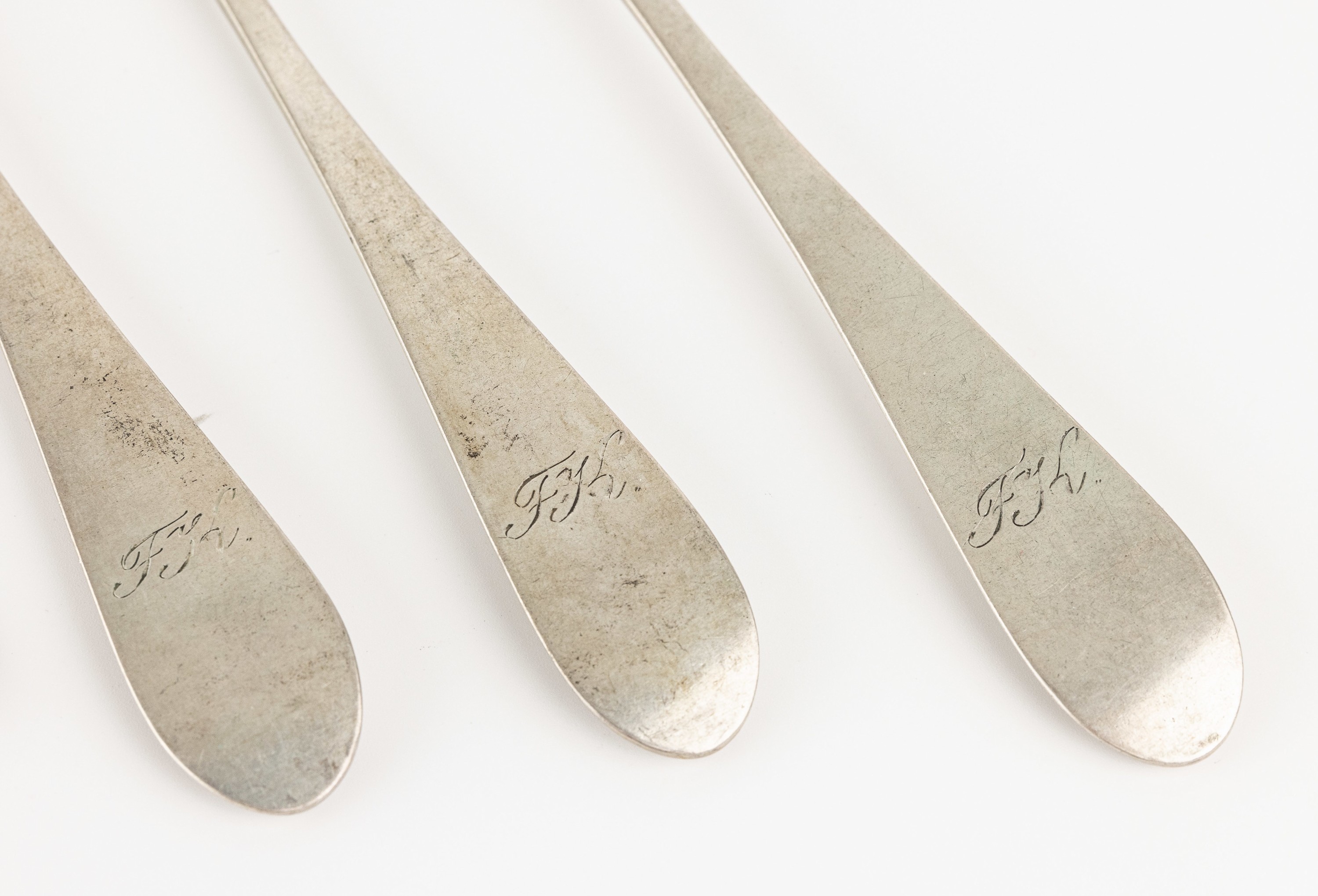 Detail a: Set 6 Menuegabeln, 800er Silber, Belgien 1869-1942, schlichte zeitlose Gestaltung, L. ca. 21 cm, 2 versch. Hersteller unged., ca. 280 g