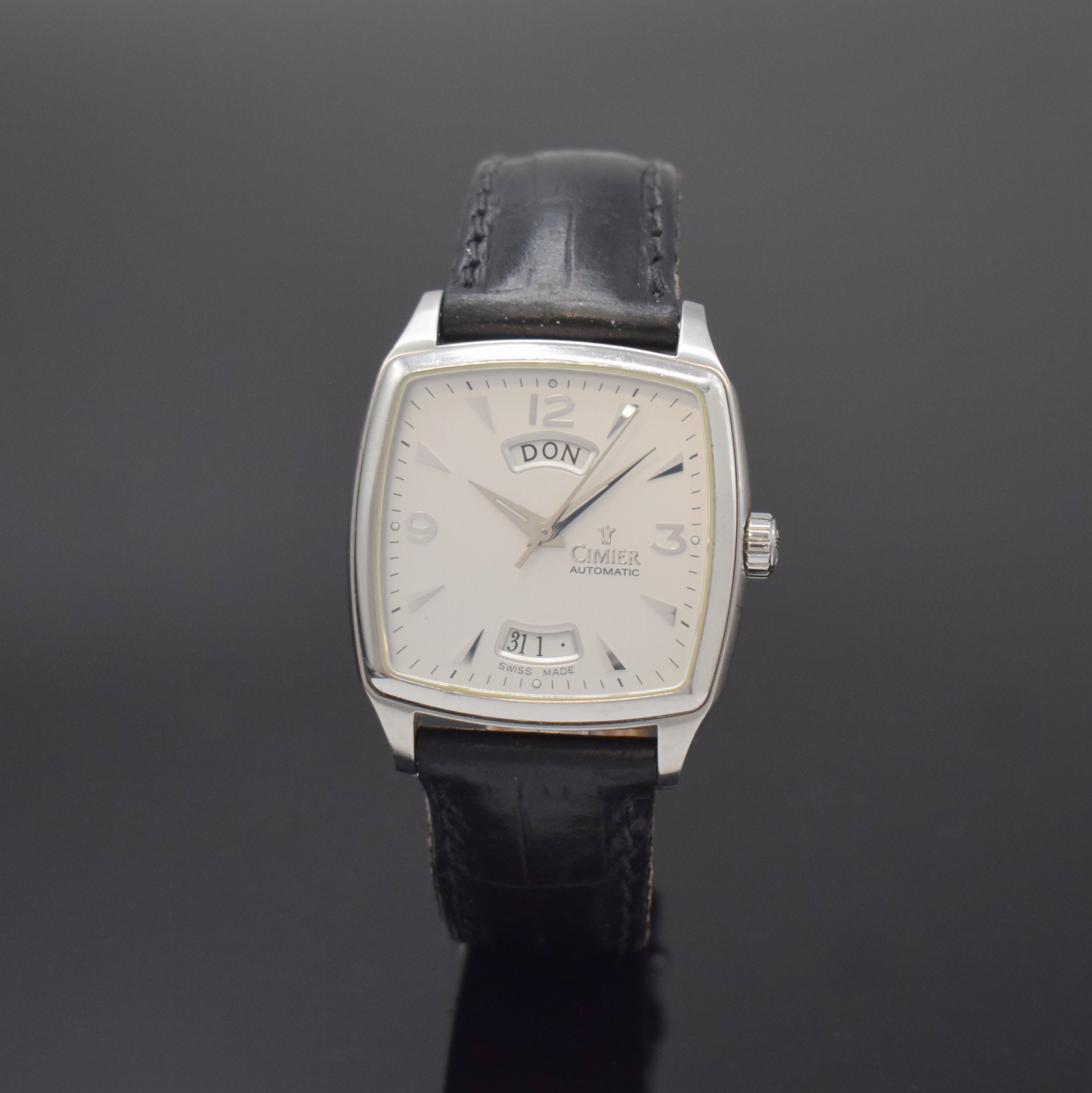 CIMIER Herrenarmbanduhr in Stahl Referenz 5102, Schweiz um 2010, Automatik, zum Teil vergl. Boden 8-fach verschr., orig. Lederband m. Faltschl., ...