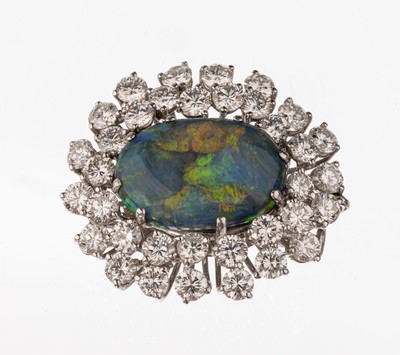 Image 26754915 - 18 kt gold brilliant opal brooch