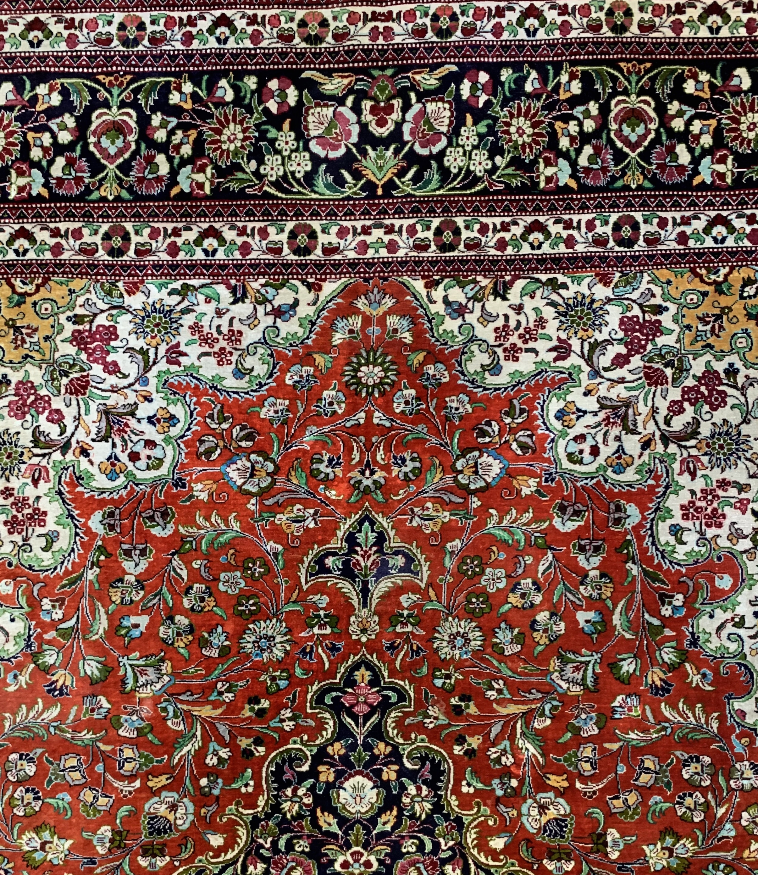 Detail c: Ghom Seide fein, Persien, ca. 50 Jahre, reine Naturseide, ca. 200 x 137 cm, EHZ: 2