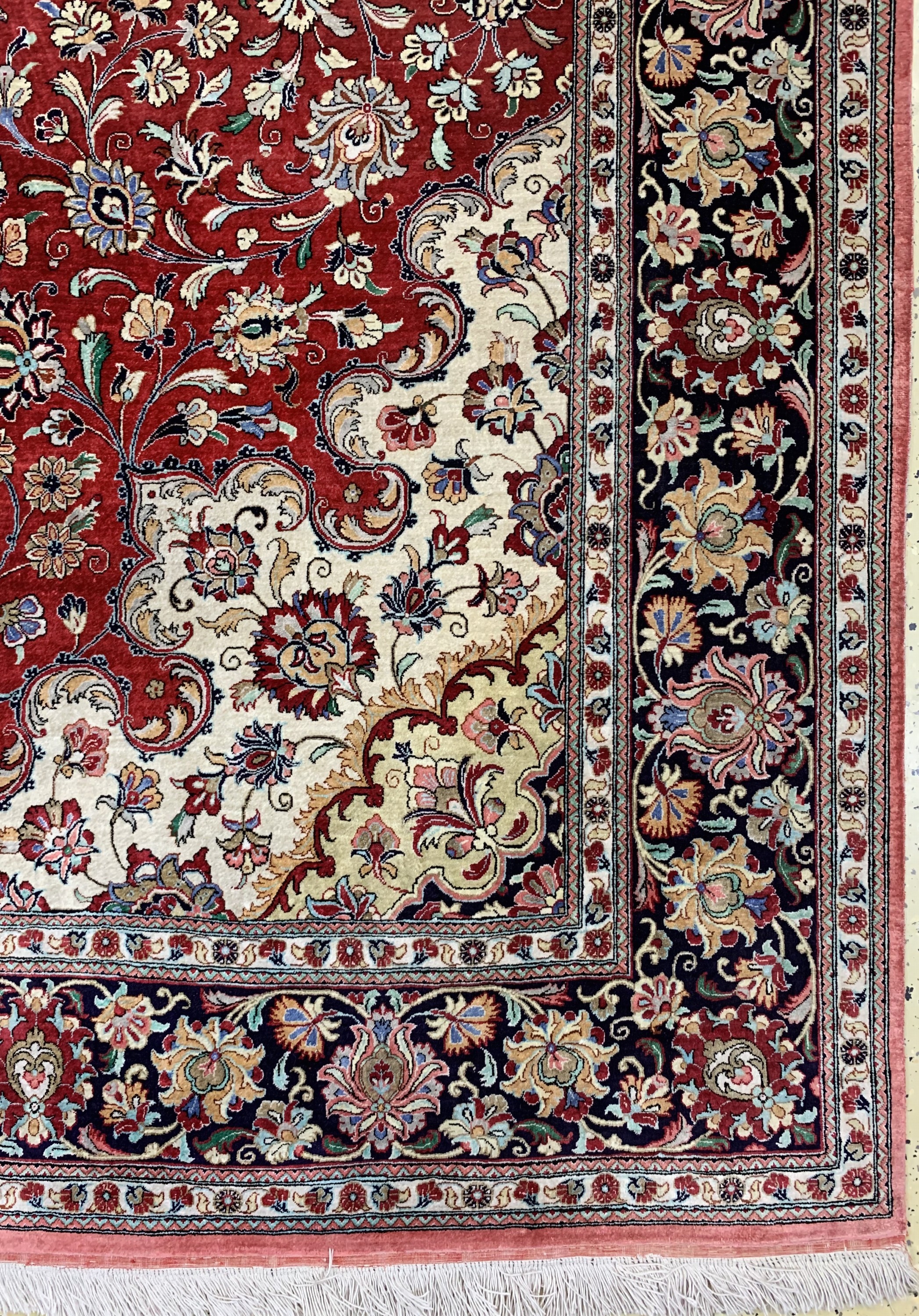 Detail a: Ghom Seide fein, Persien, ca. 50 Jahre, reine Naturseide, ca. 295 x 200 cm, EHZ: 2