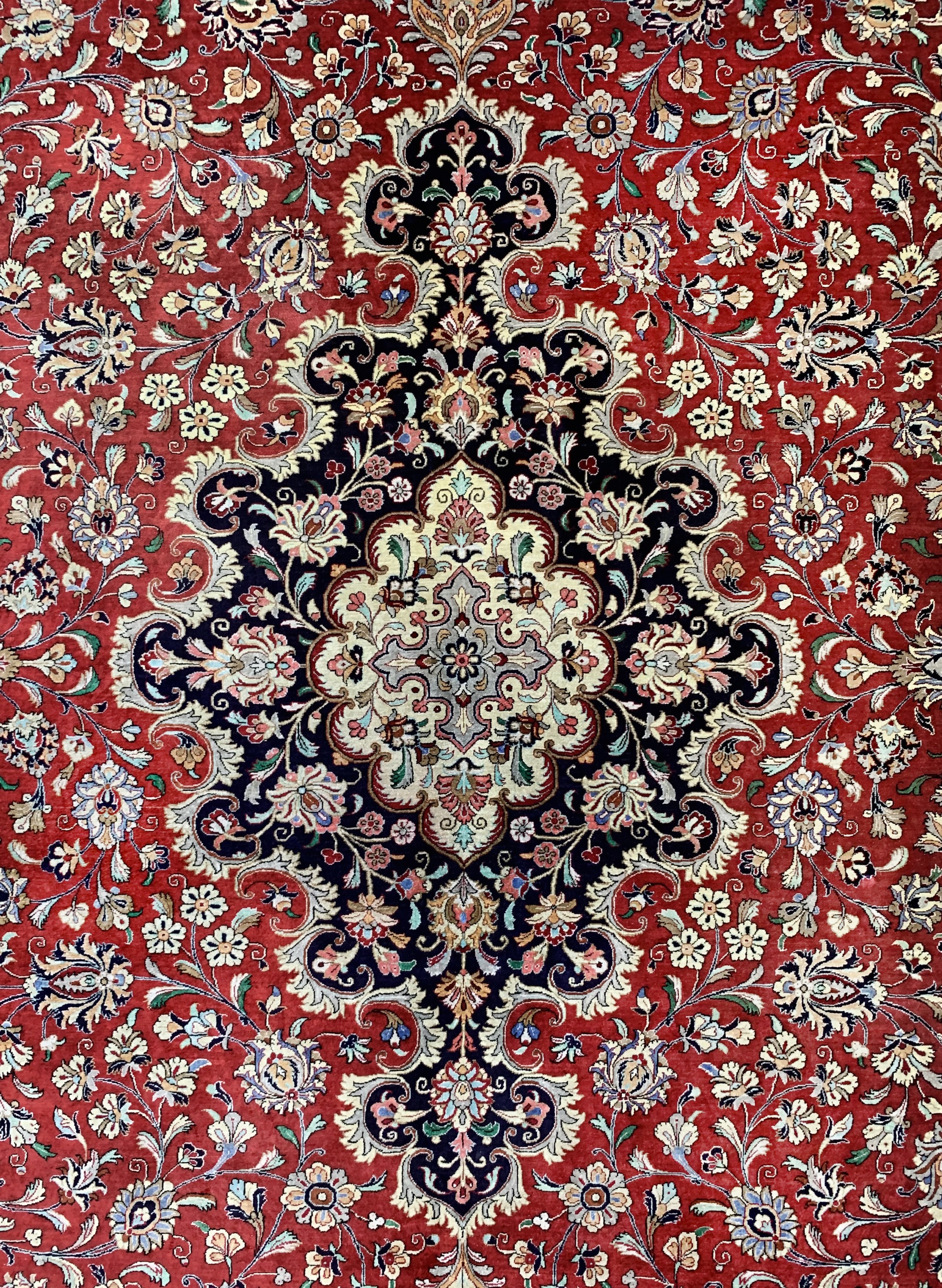 Detail b: Ghom Seide fein, Persien, ca. 50 Jahre, reine Naturseide, ca. 295 x 200 cm, EHZ: 2