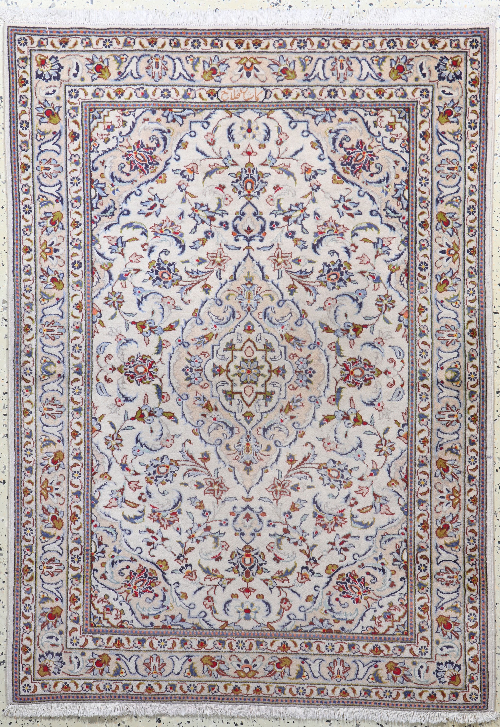 Keschan, signiert(Falah), Persien, ca. 50 Jahre, Wolle auf Baumwolle, ca. 143 x 110 cm, EHZ: 2-3(minimale Mottenfraß am Rand).